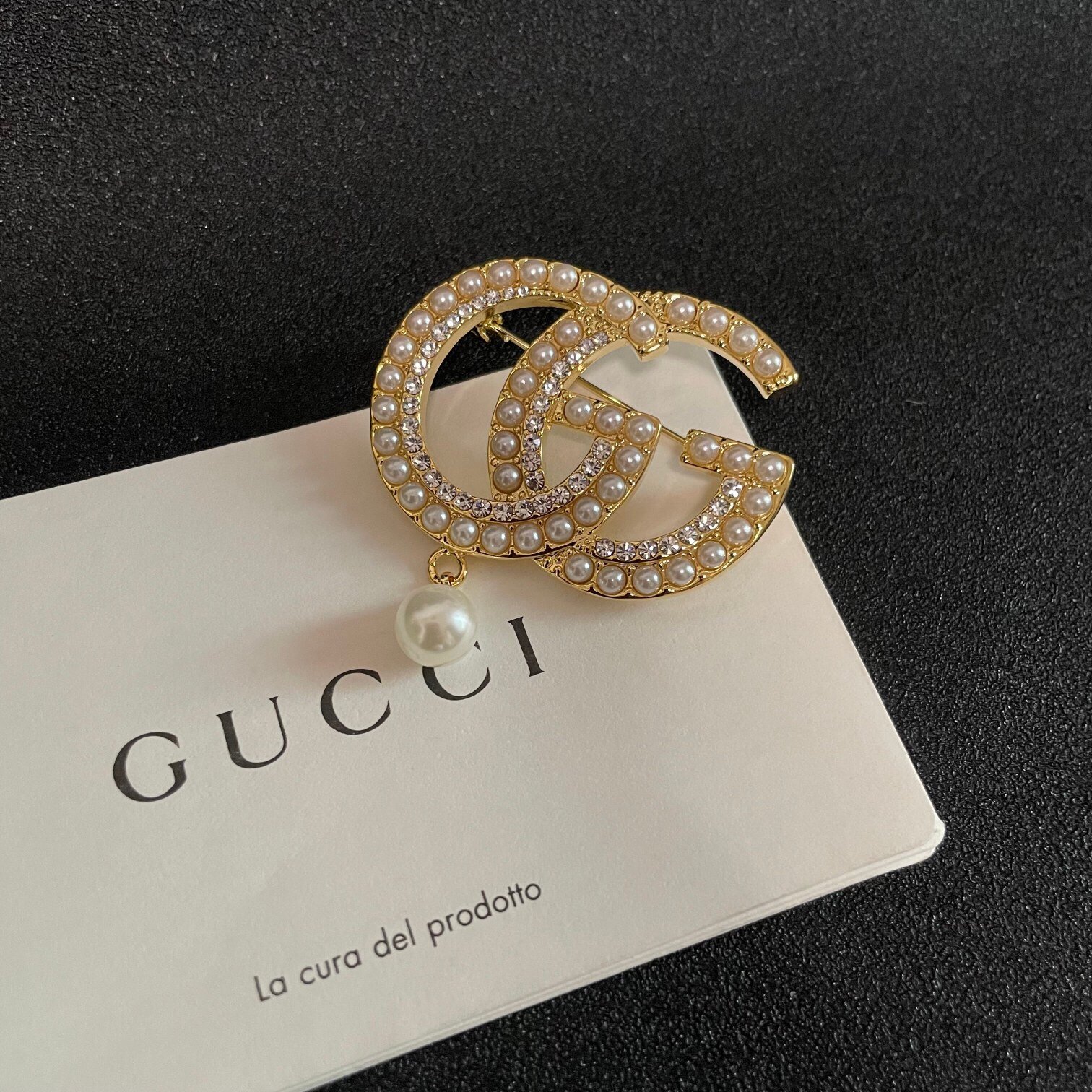 brooch