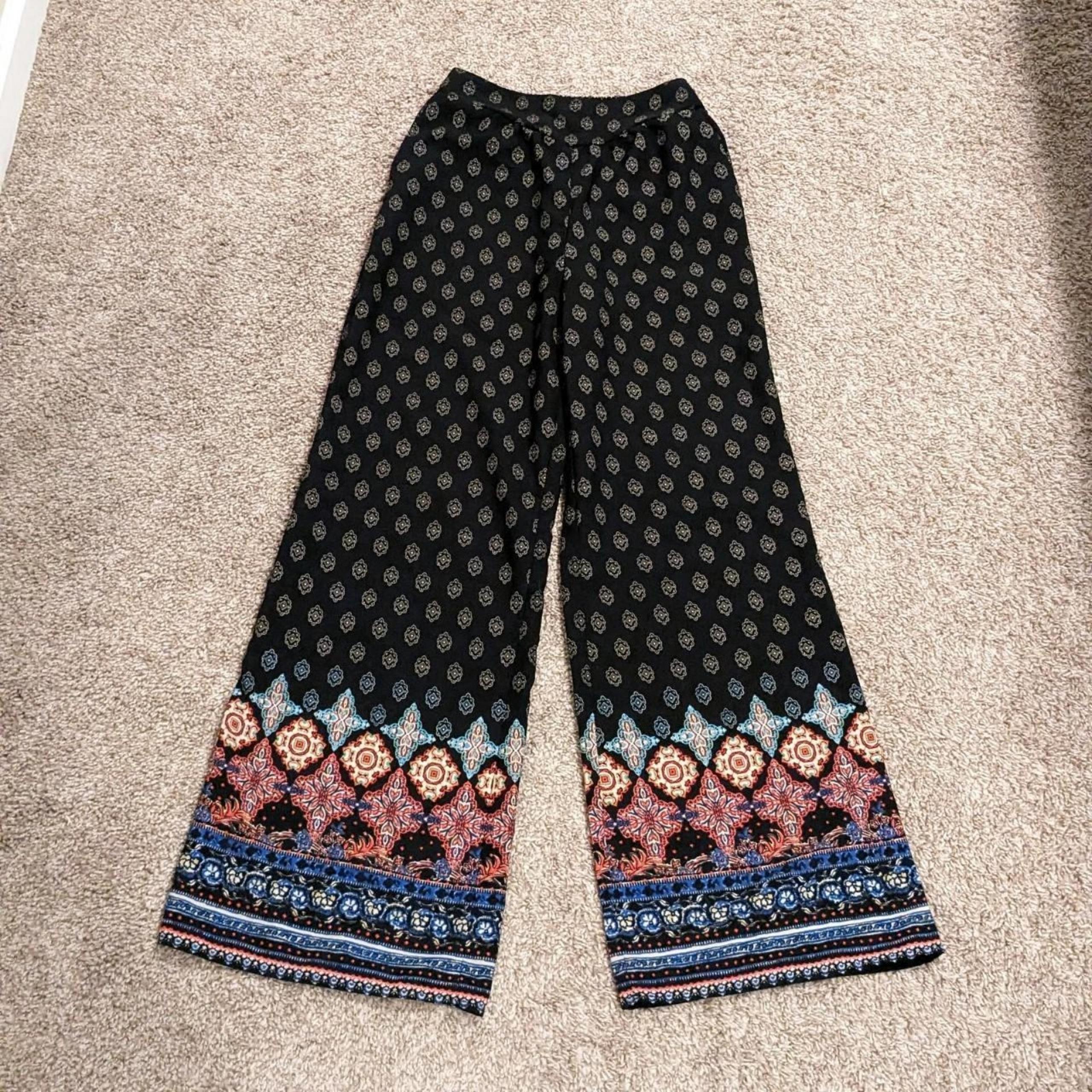 xhilaration black palooza abstract pattern wide leg flare hippie / gypsy pants