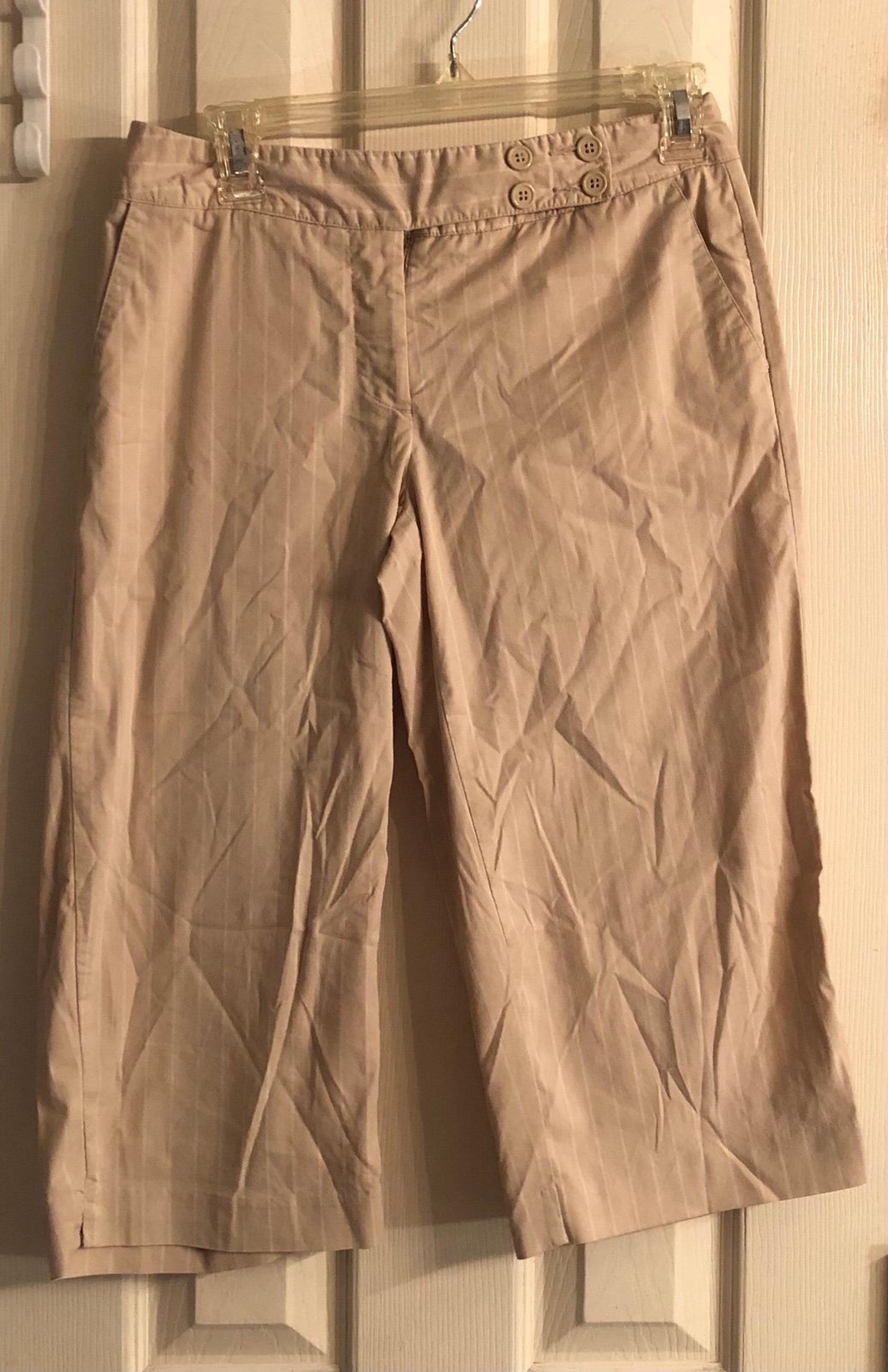 Cato tan and white striped capris size 4