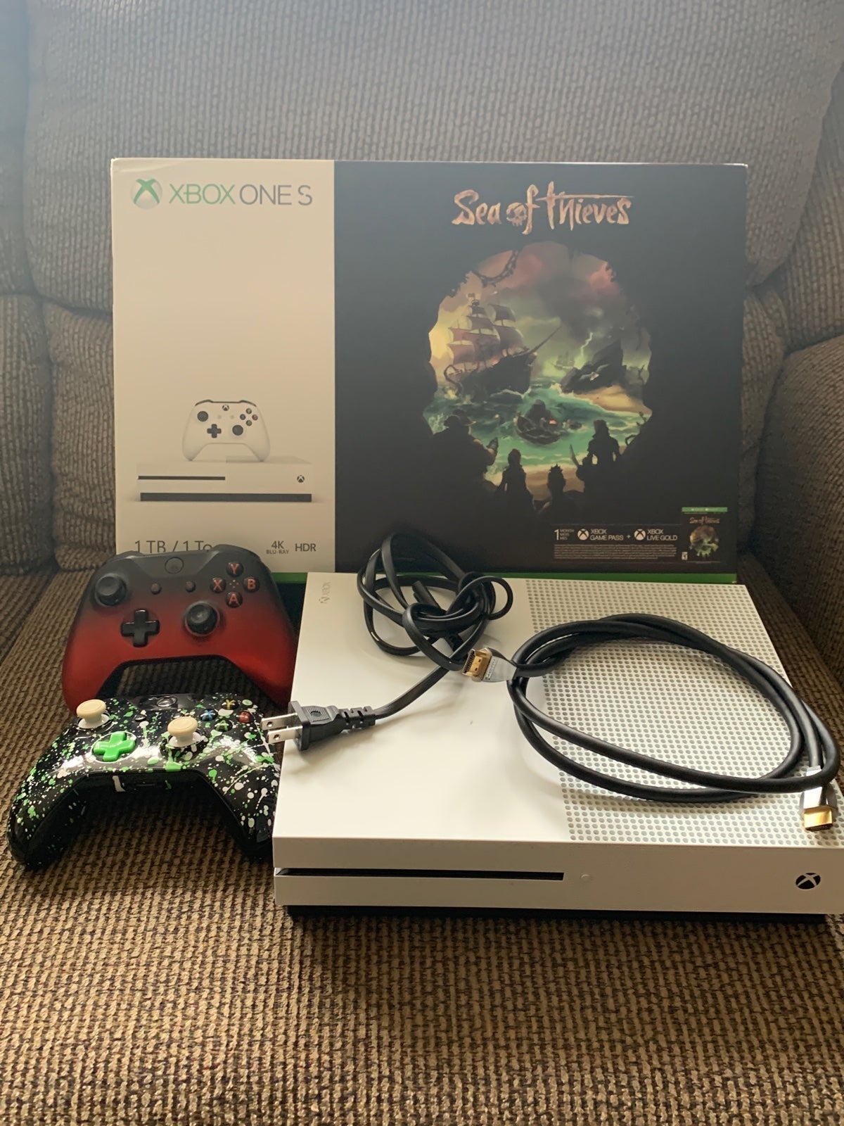 Xbox One S 1Tb Bundle