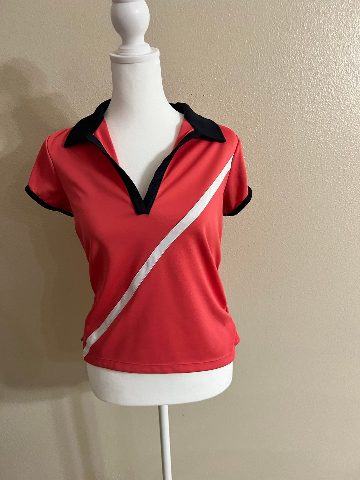 Womens Nike Dri fit tennis top medium