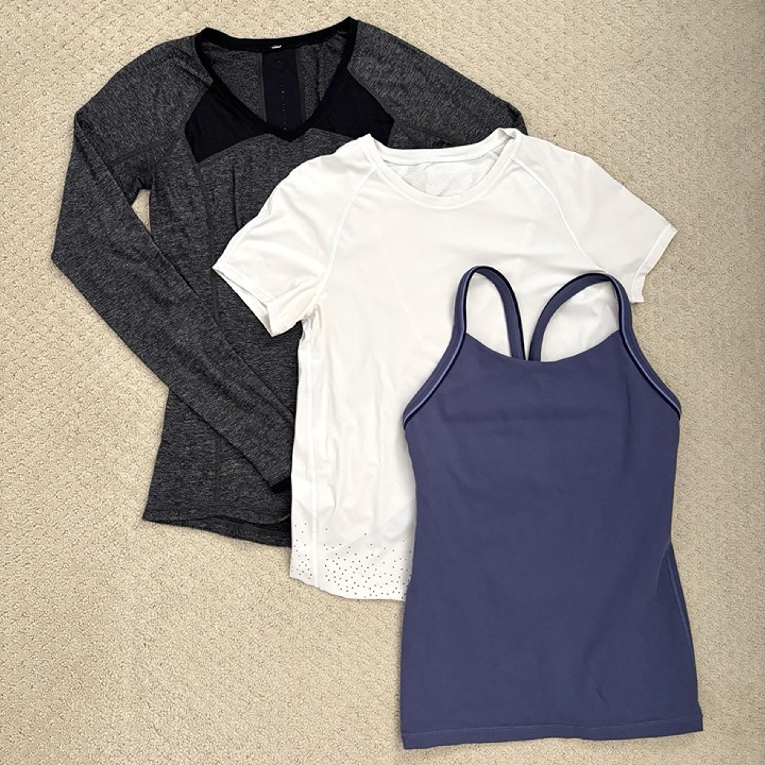Lululemon Lot Bundle of Three Athletic Tops Women’s Size 4 Shirts