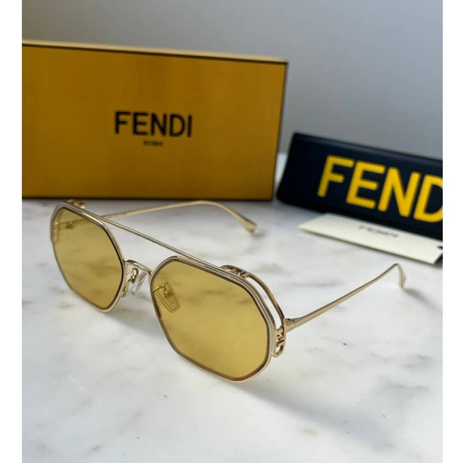 NEW Fendi FE40039U Gold Mirror Unisex Sunglasses