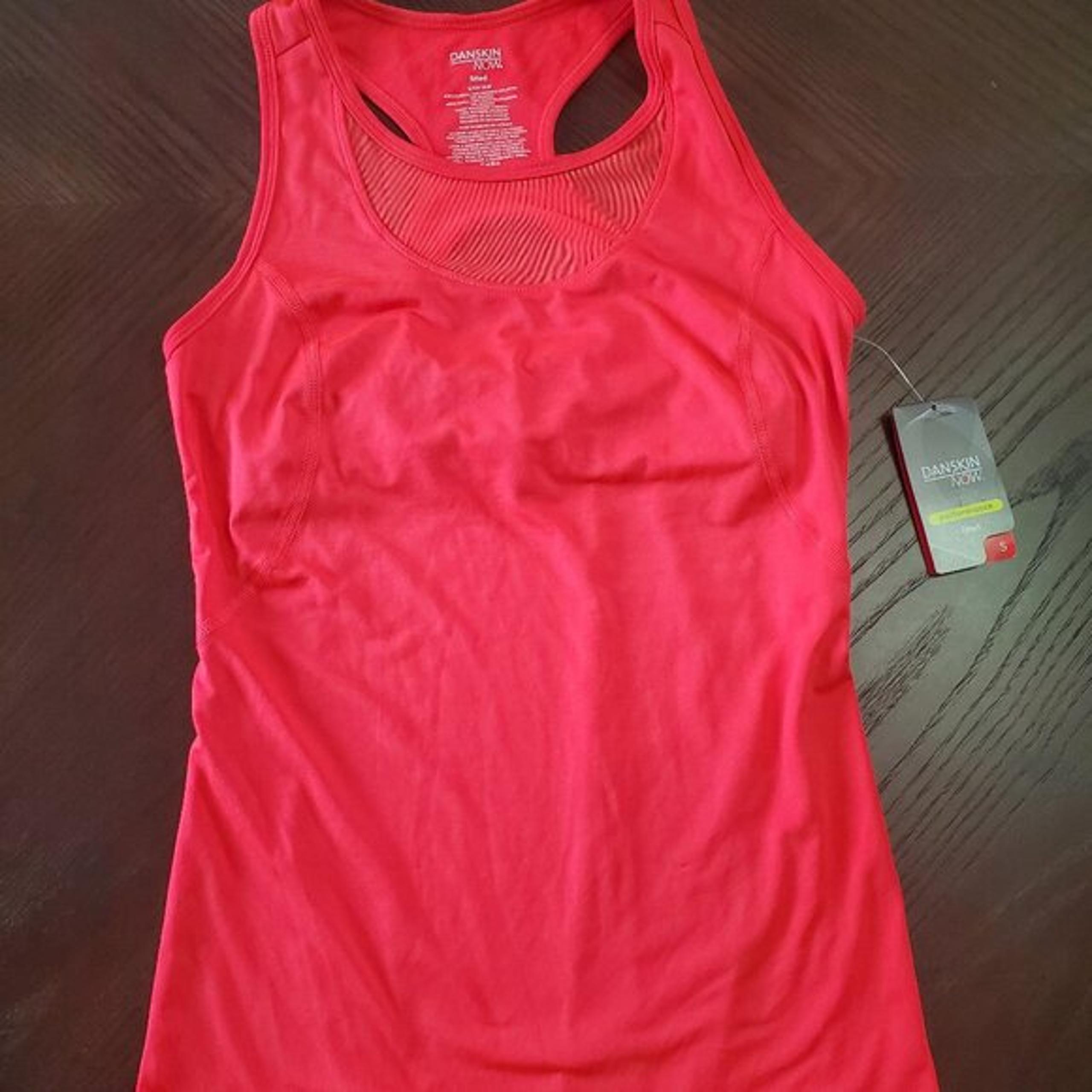 NWT Women's Danskin Now athletic tank size Small