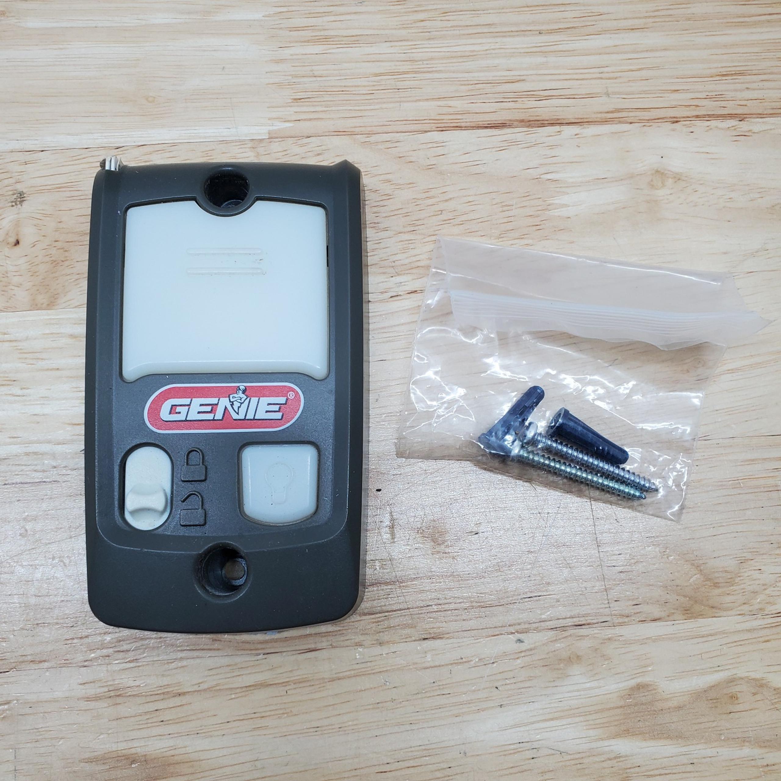 Genie Garage Door Opener Wall Contol Push Button Pn# 38739a Rev 02