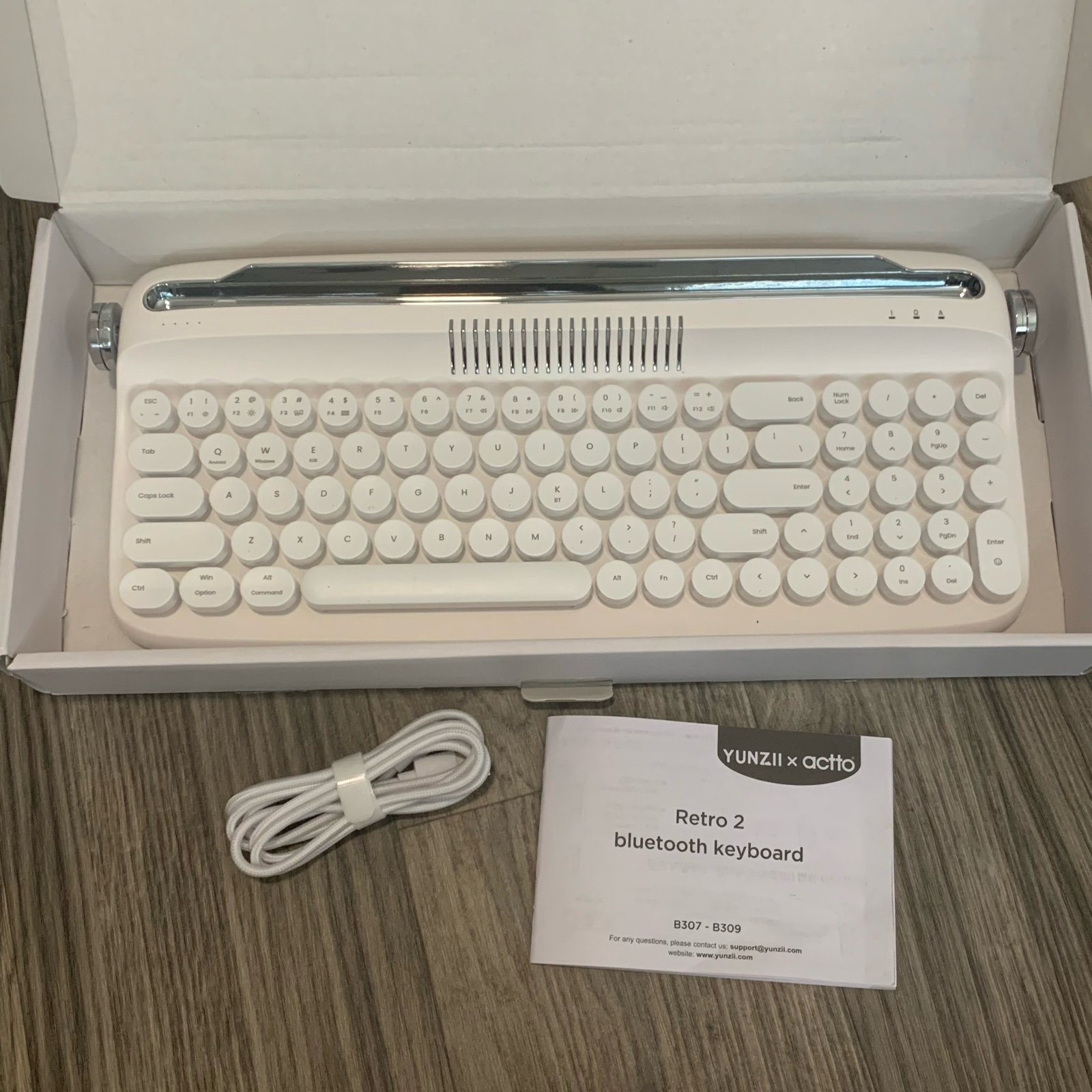 yunzii x actro typewriter bluetooth keyboard B309