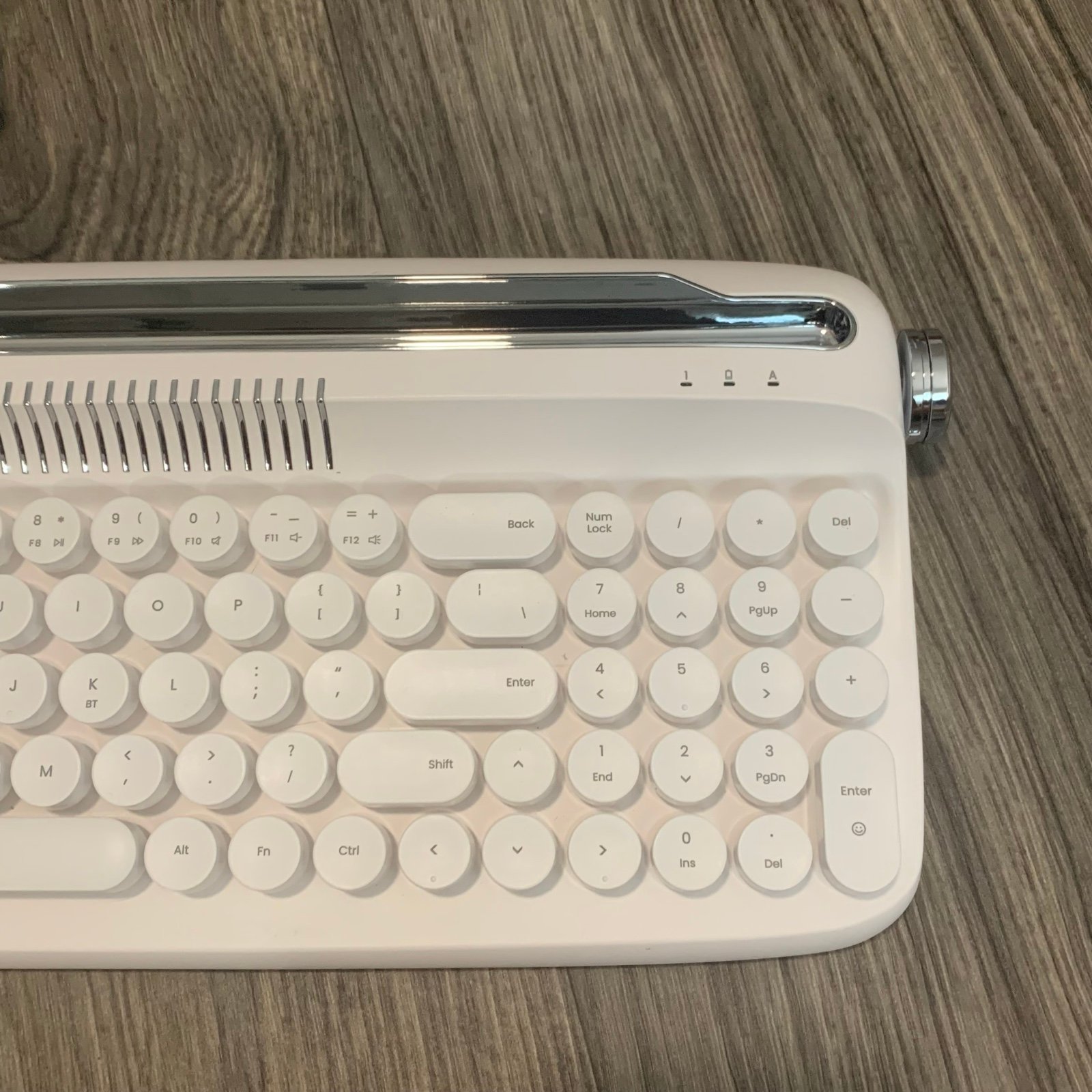 YUNZII ACTTO B309 Upgraded Rechargeable Wireless Retro