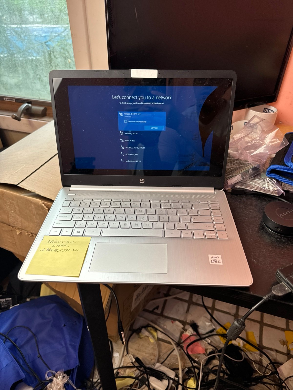 HP Pavilion 14-DQ1043CL Laptop - 10th Gen i3 8GB RAM 128GB SSD Cracked Screen
