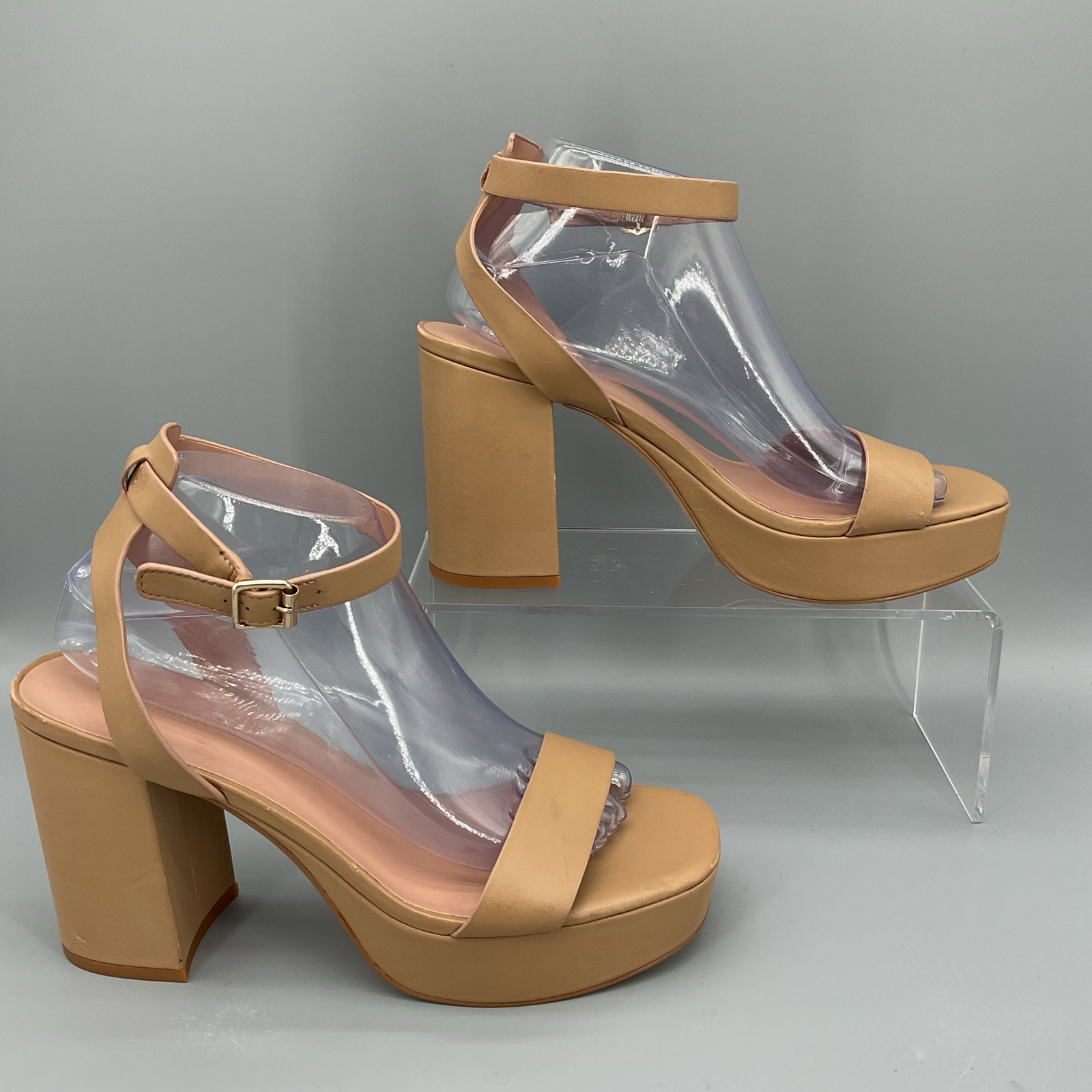 NEW Nordstrom Women’s Noanita-Lea Block Heel Sandals Tan Size 9M