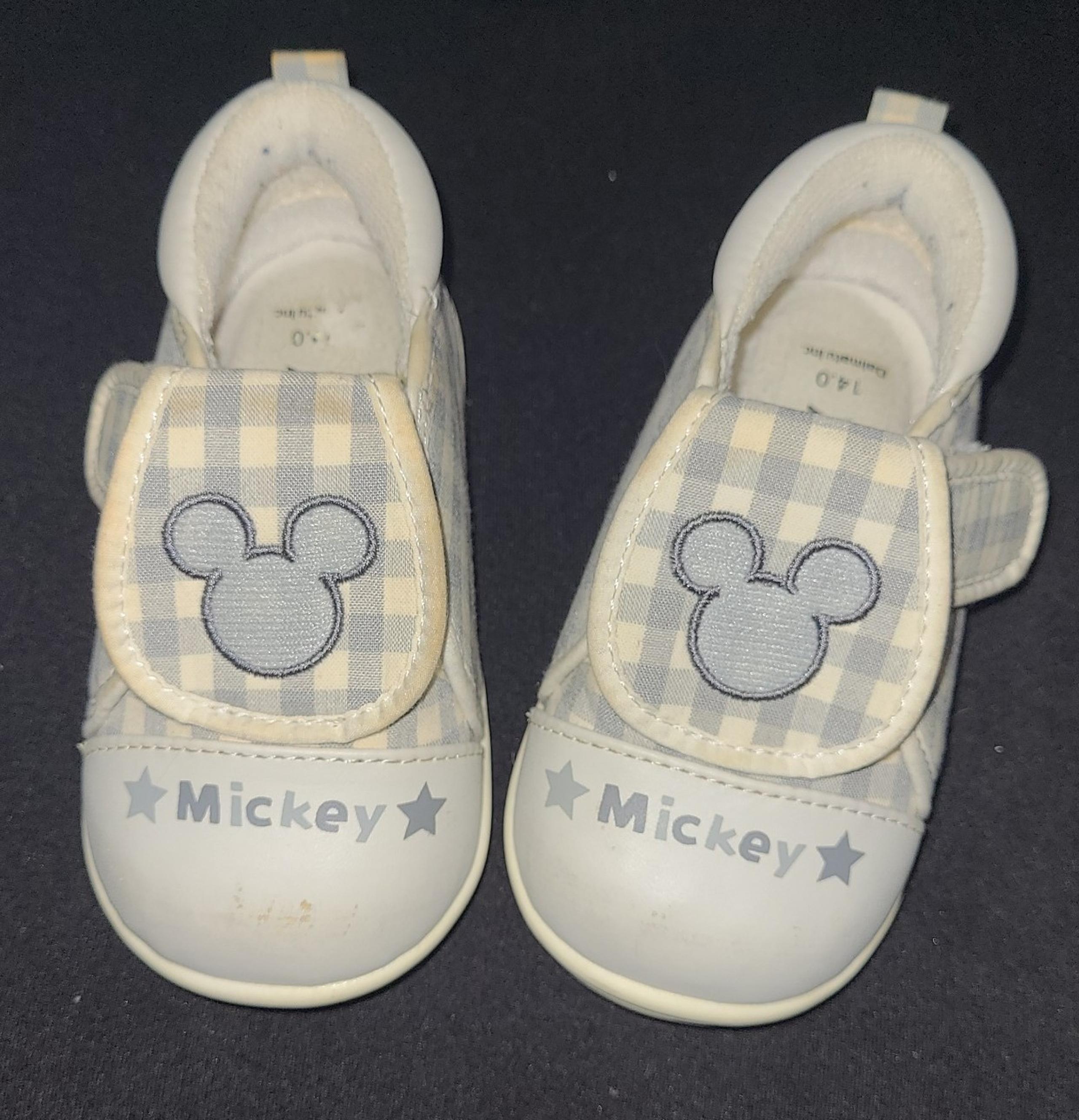 Mickey Mouse baby Shoes Size 14 Pre-owned