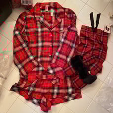 Vs Flannel romper Vs faux fur slipper LG