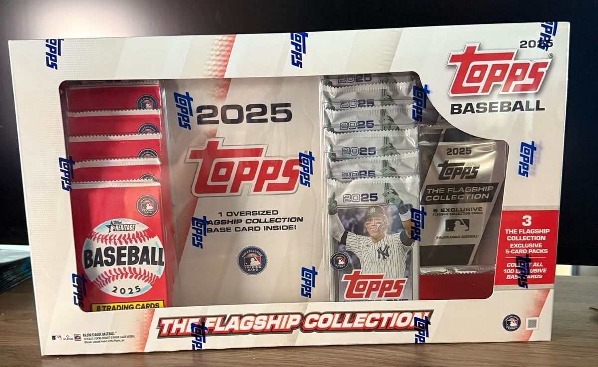 2025 TOPPS FLAGSHIP COLLECTION BASEBALL SEALED BOX COSTCO