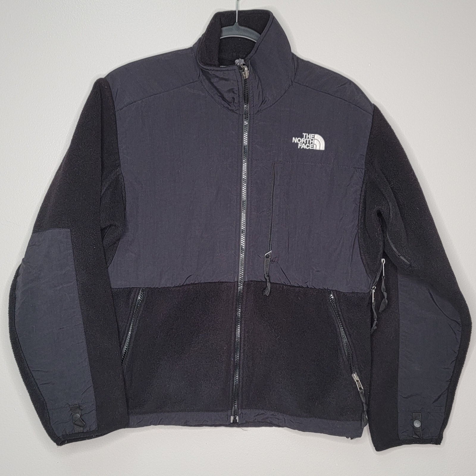 NorthFace woman's fleece zippered jacket size small black