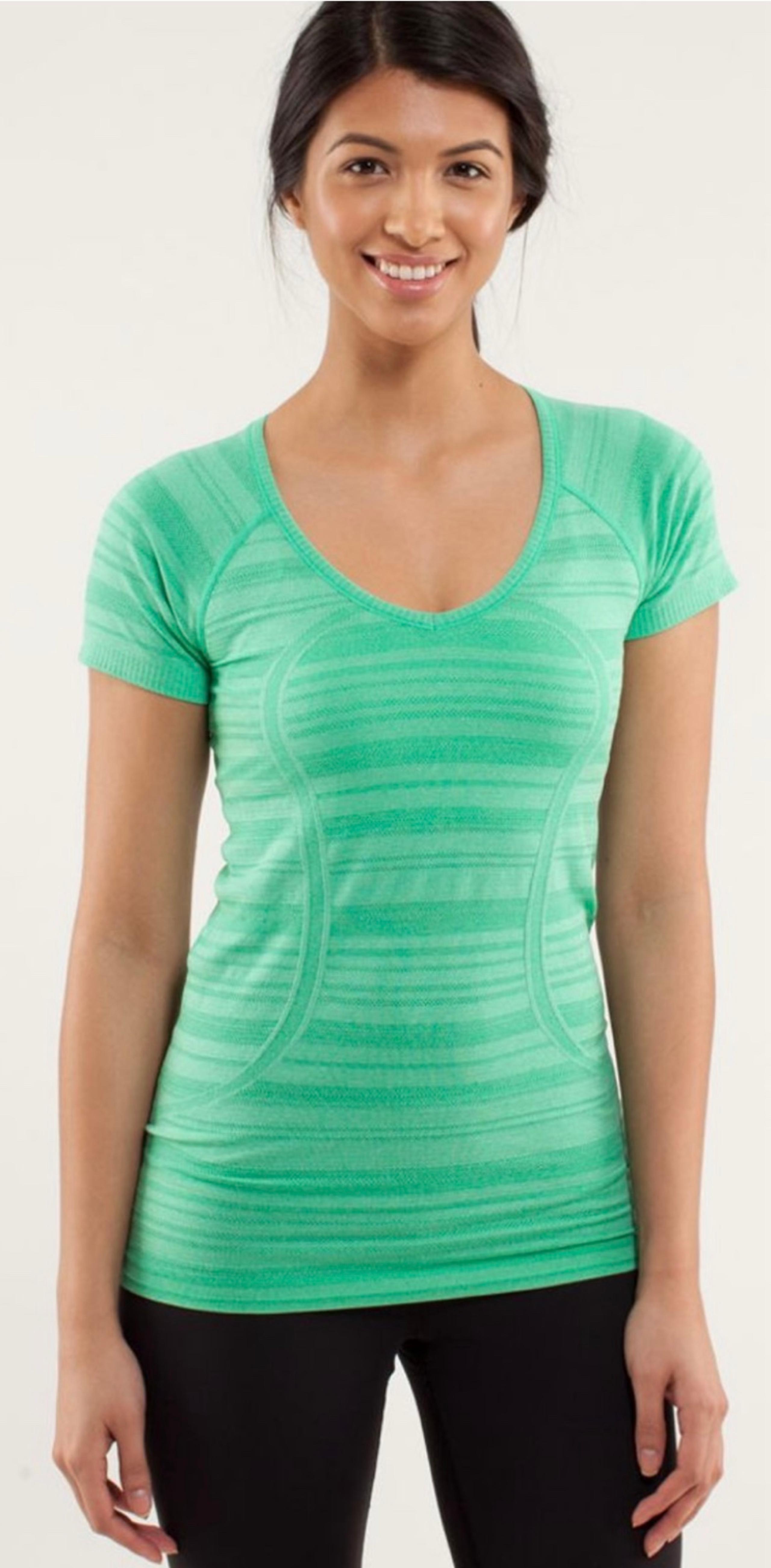 Lululemon Run: Swiftly Tech V Neck
Very Green Athletic Top 6