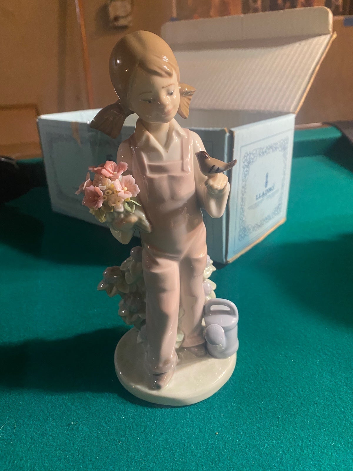 Lladró porcelain figurine. “Spring” #5217
