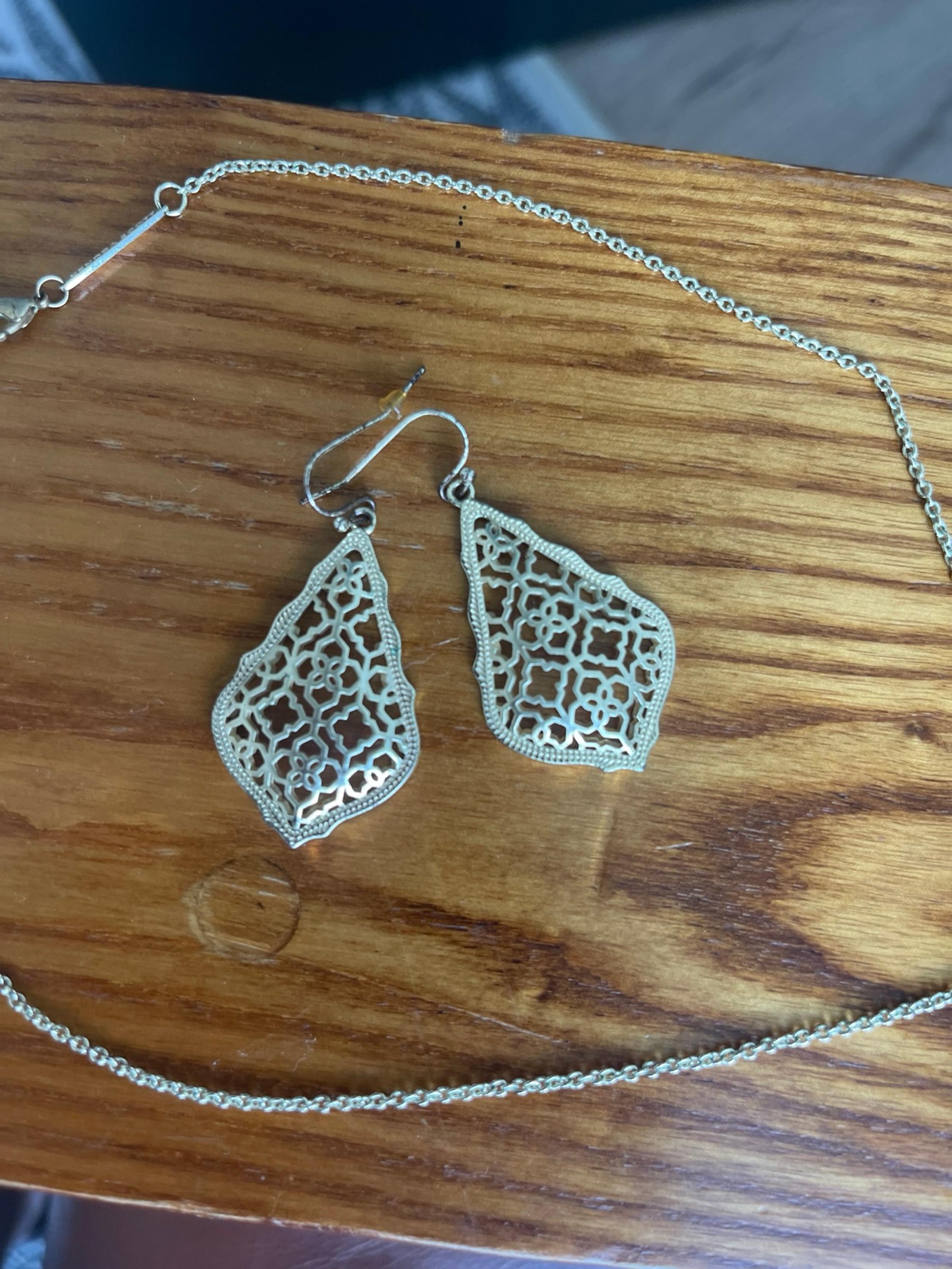 Addie Gold Kendra Scott necklace and earrings