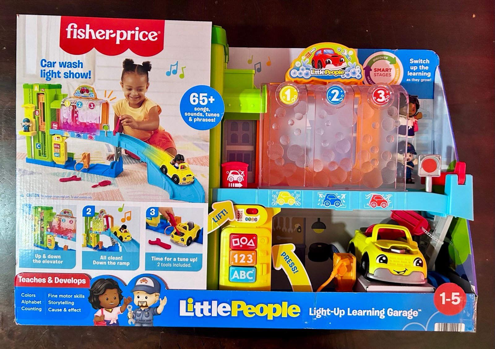 Fisher-Price Little People Toddler Playset with Figures & Toy Car 12009