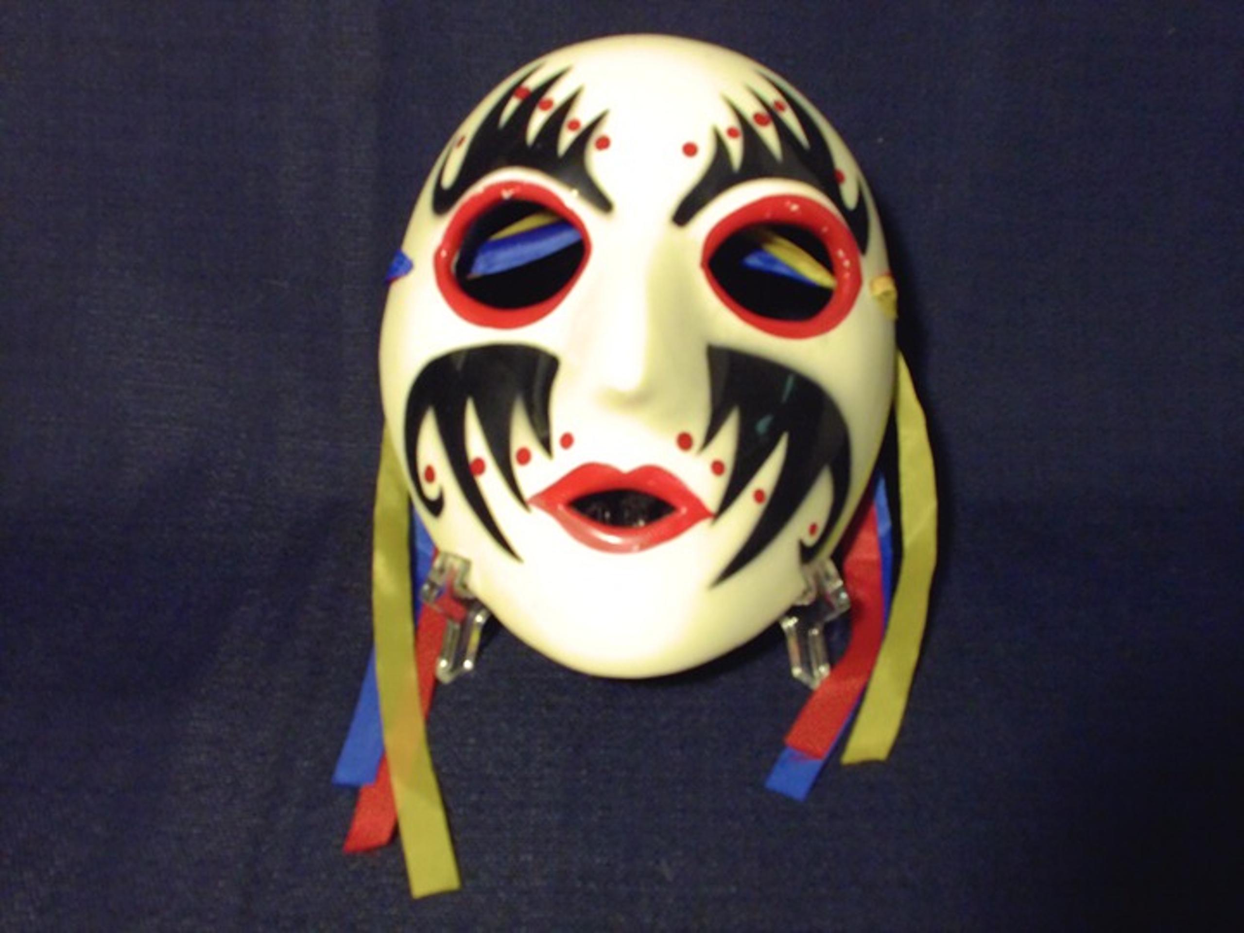 Vintage Davar Porcelain Ceramic Jester Wall Hanging Art Mask  7 Inch