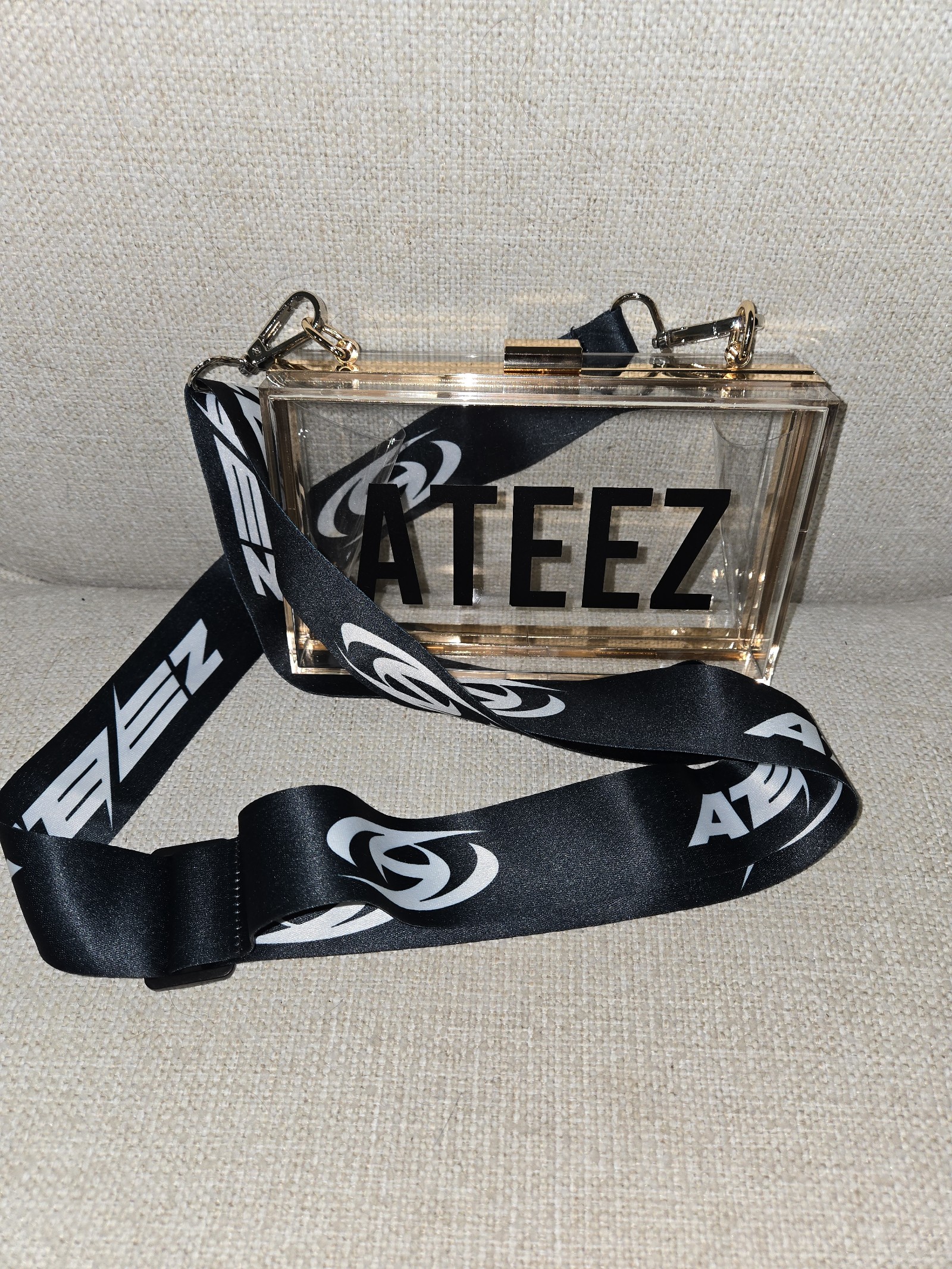 ATEEZ OFFICAL LIGHTINY SLING BAG BREAK THE WALL TOUR