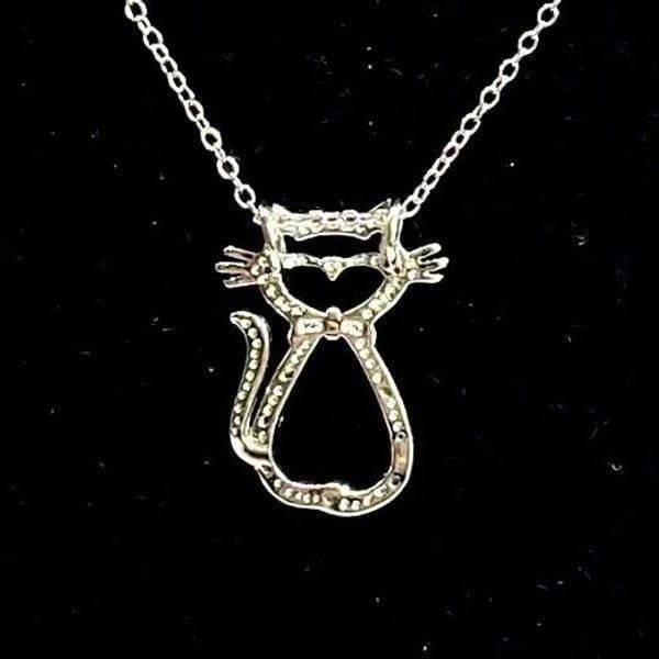 AVX Beautiful Sterling 925 Silver Cat” Necklace