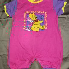 NWT VINTAGE DISNEY'S WINNIE THE POOH 100% COTTON 6 MTHS ONESIE WITH COLORBLOCK