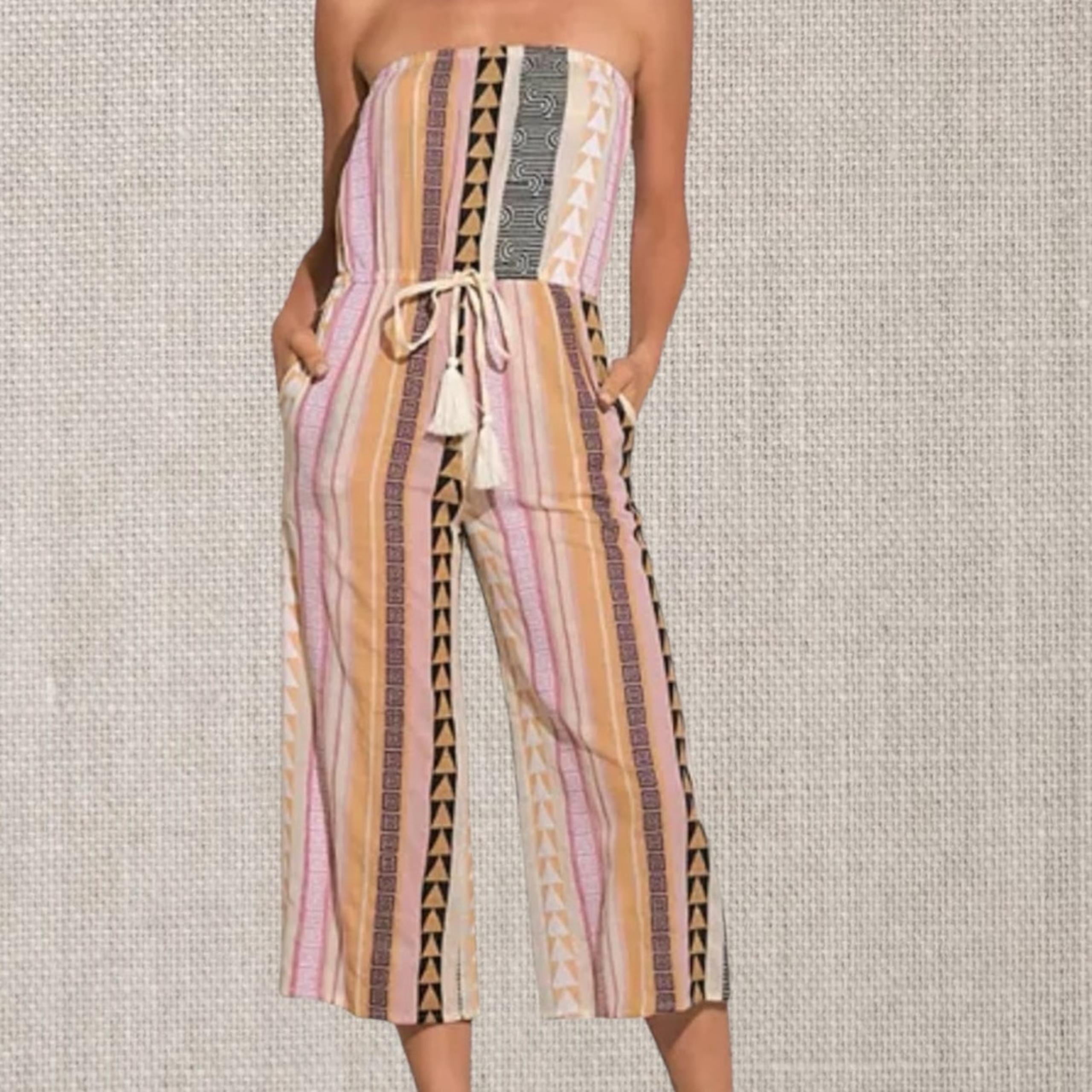 Elan NWT ($98) | strapless romper jumpsuit in beige stripe print | size Large
