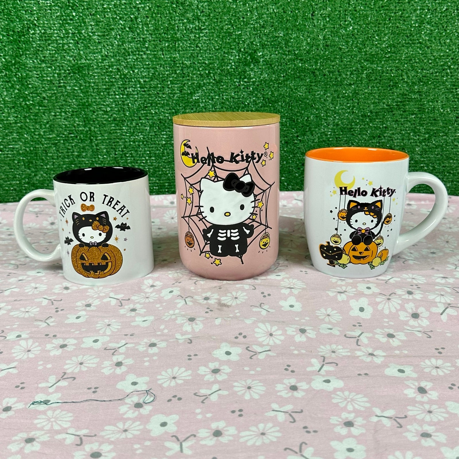 Hello Kitty halloween bundle