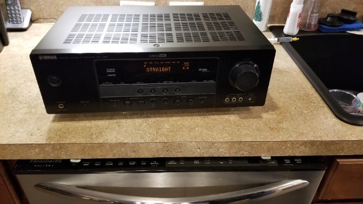 Yamaha RX-V363 Surround Amplifier