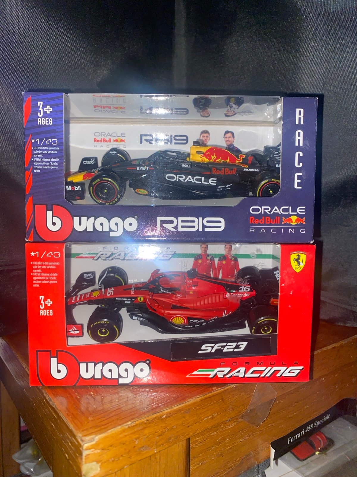Lot of (2) 1:43 formula 1 racing