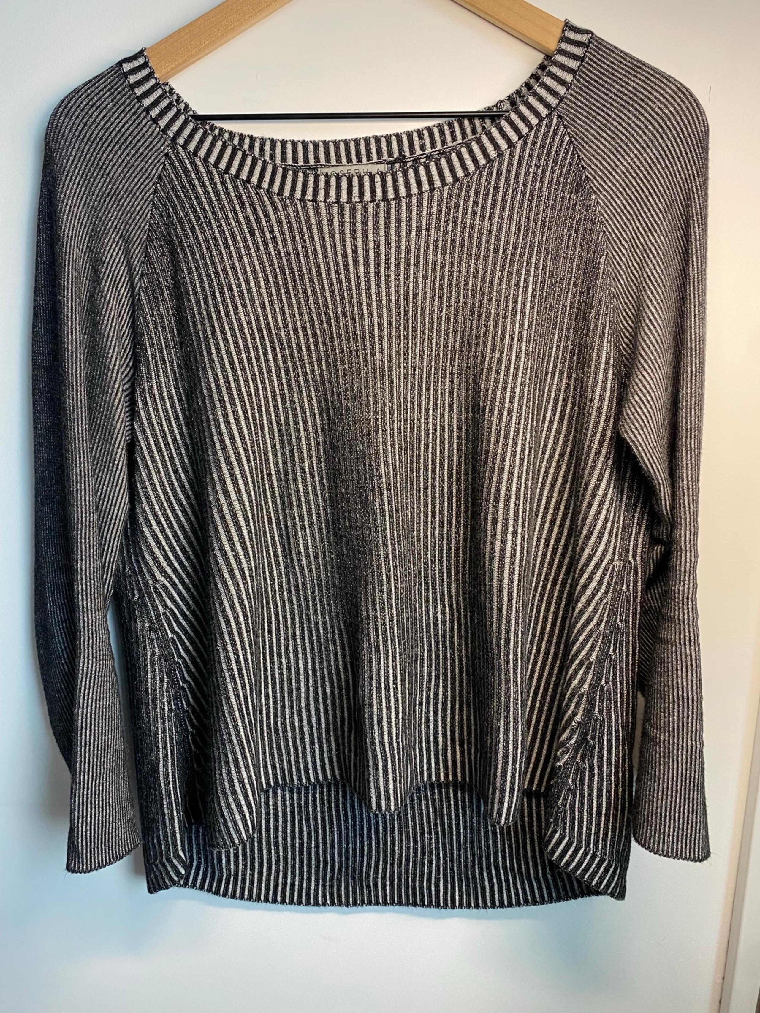 Joseph A. Long Sleeve Knit Top Women Size M Gray 100% Rayon