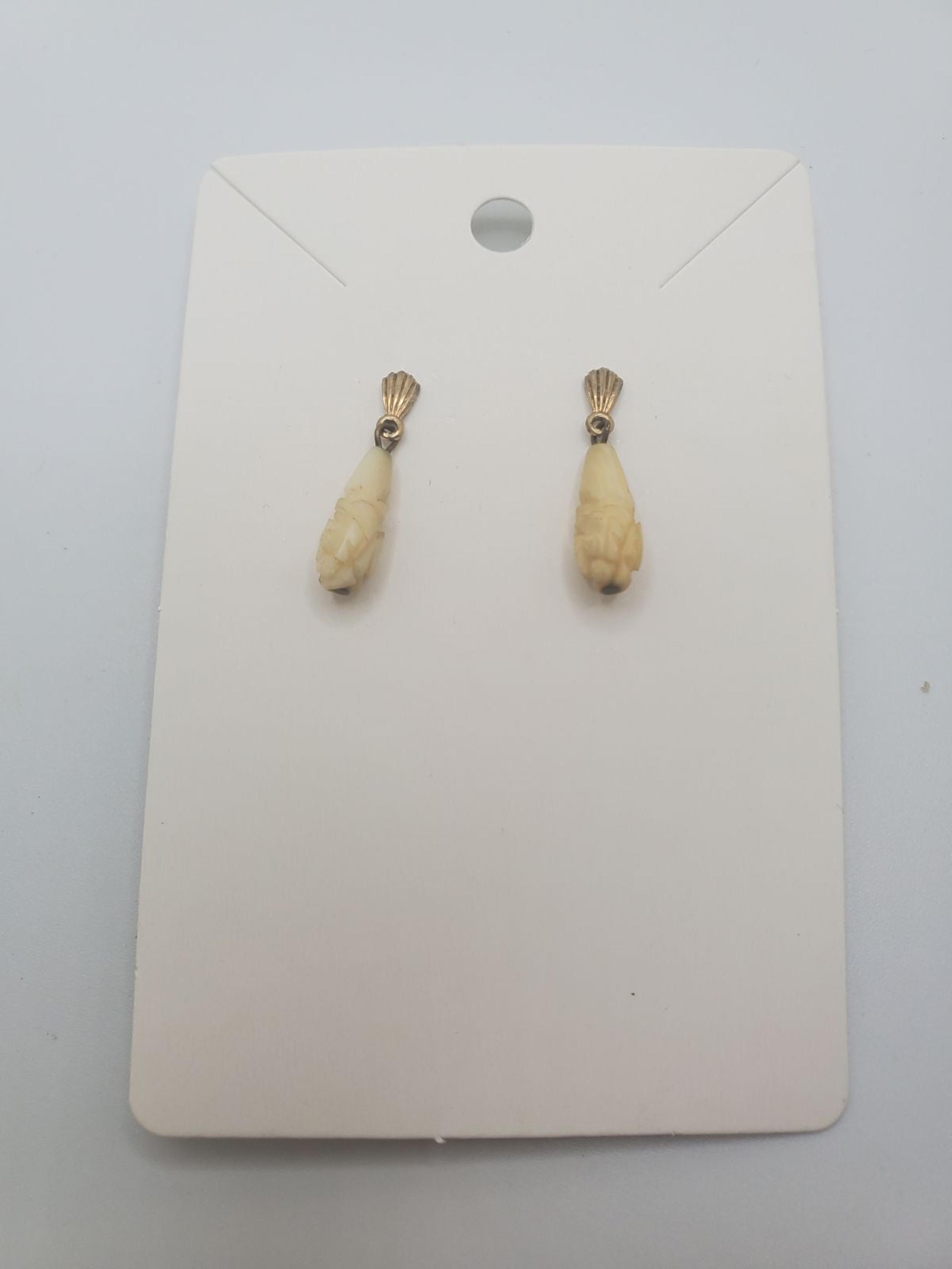Vintage ivory colored earrings