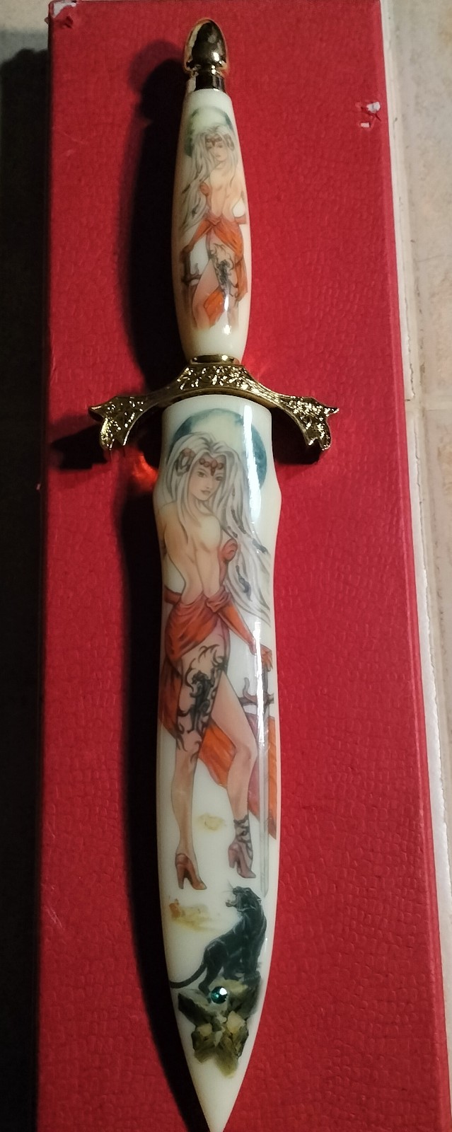 Vintage Tomahawk Princess Woman In Red Dress Tattoos with Box XL072