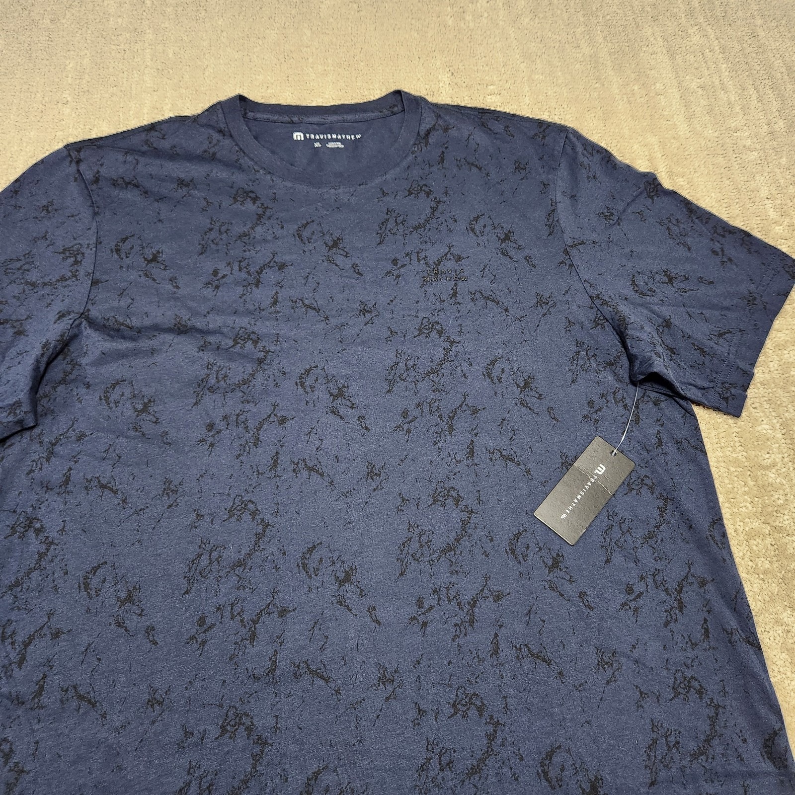 Travis Mathew Shirt Men XL Warmer Tides Tee Golf Total Eclipse AOP Geometric