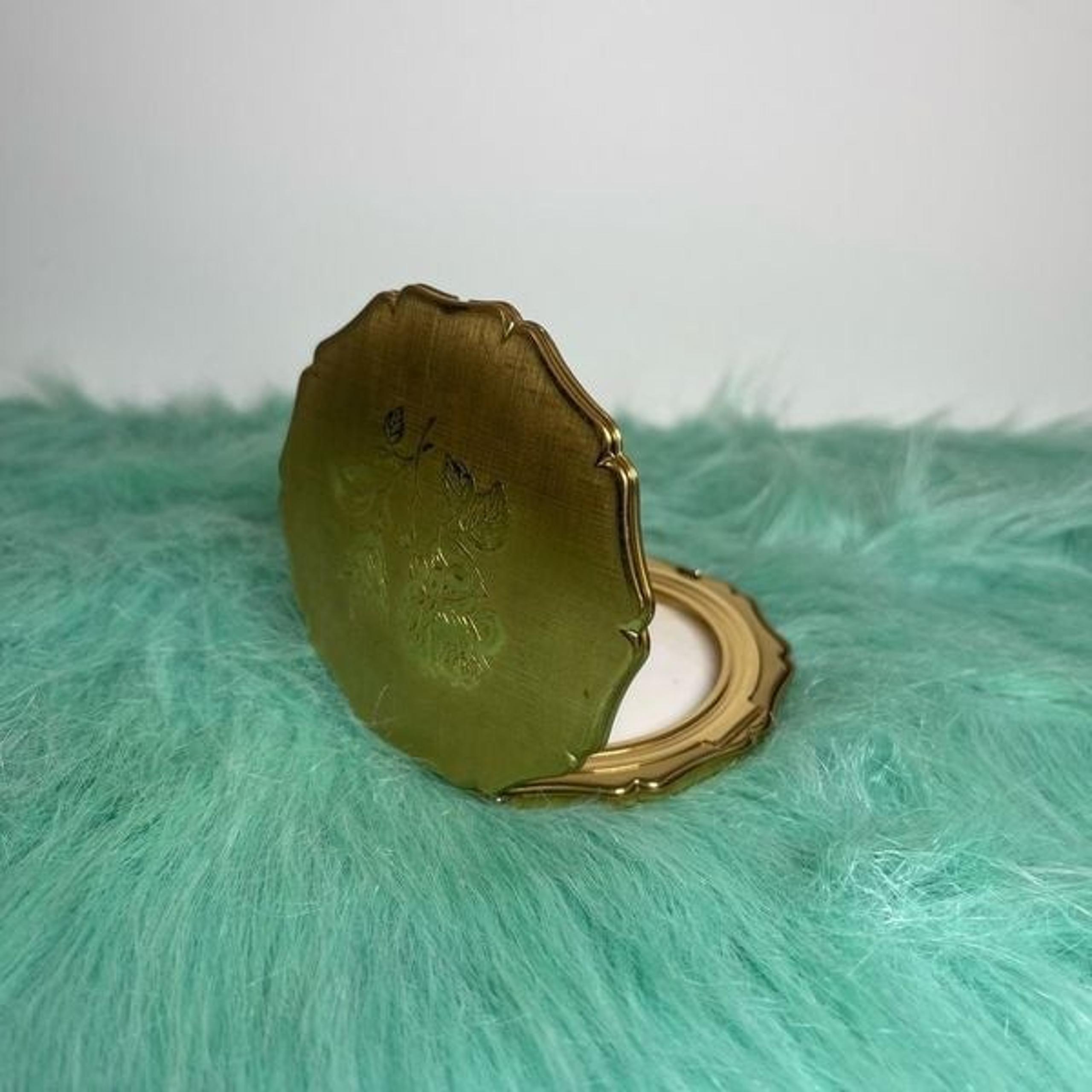 Vintage Stratton Compact