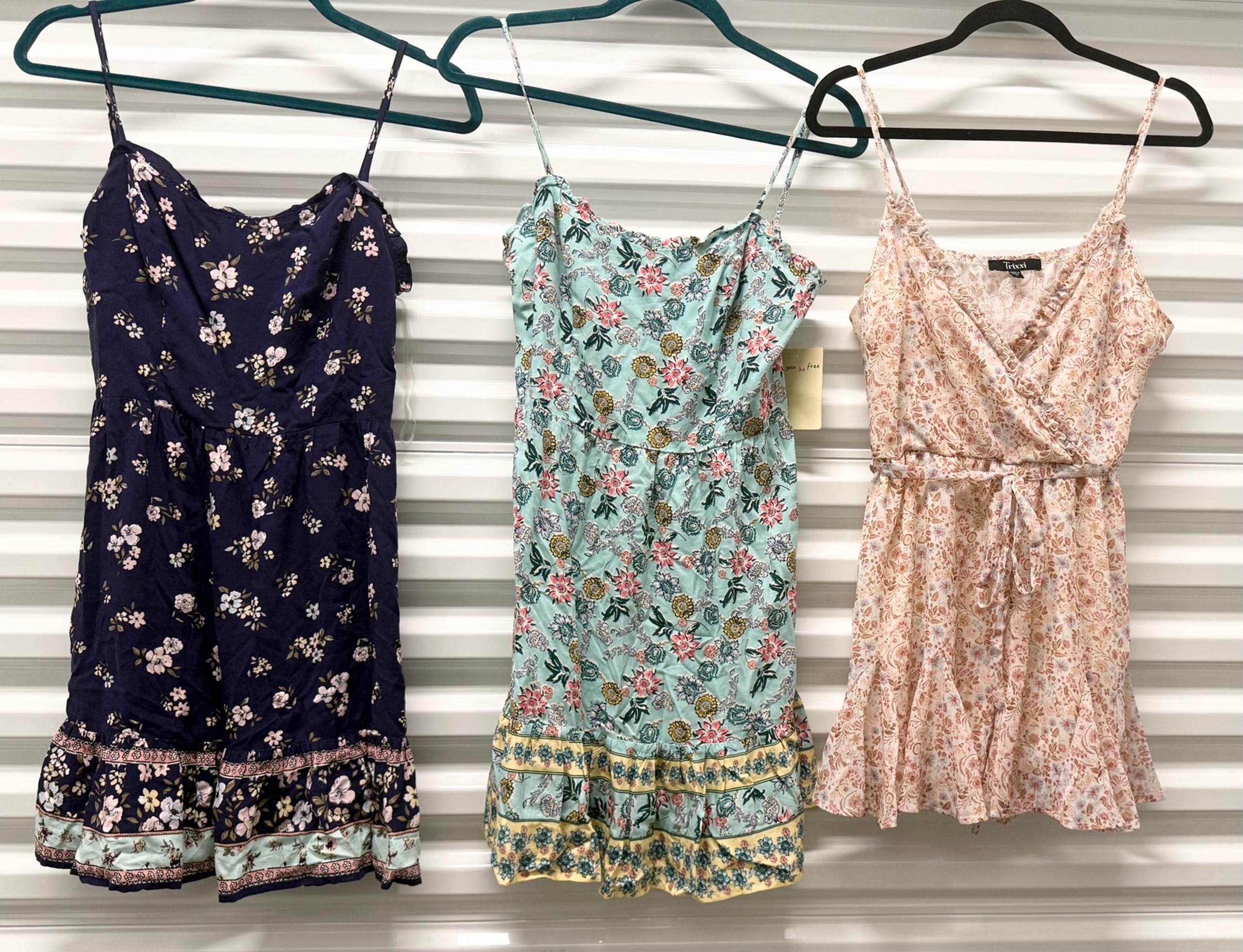 Ladies Size Large Clothes Lot