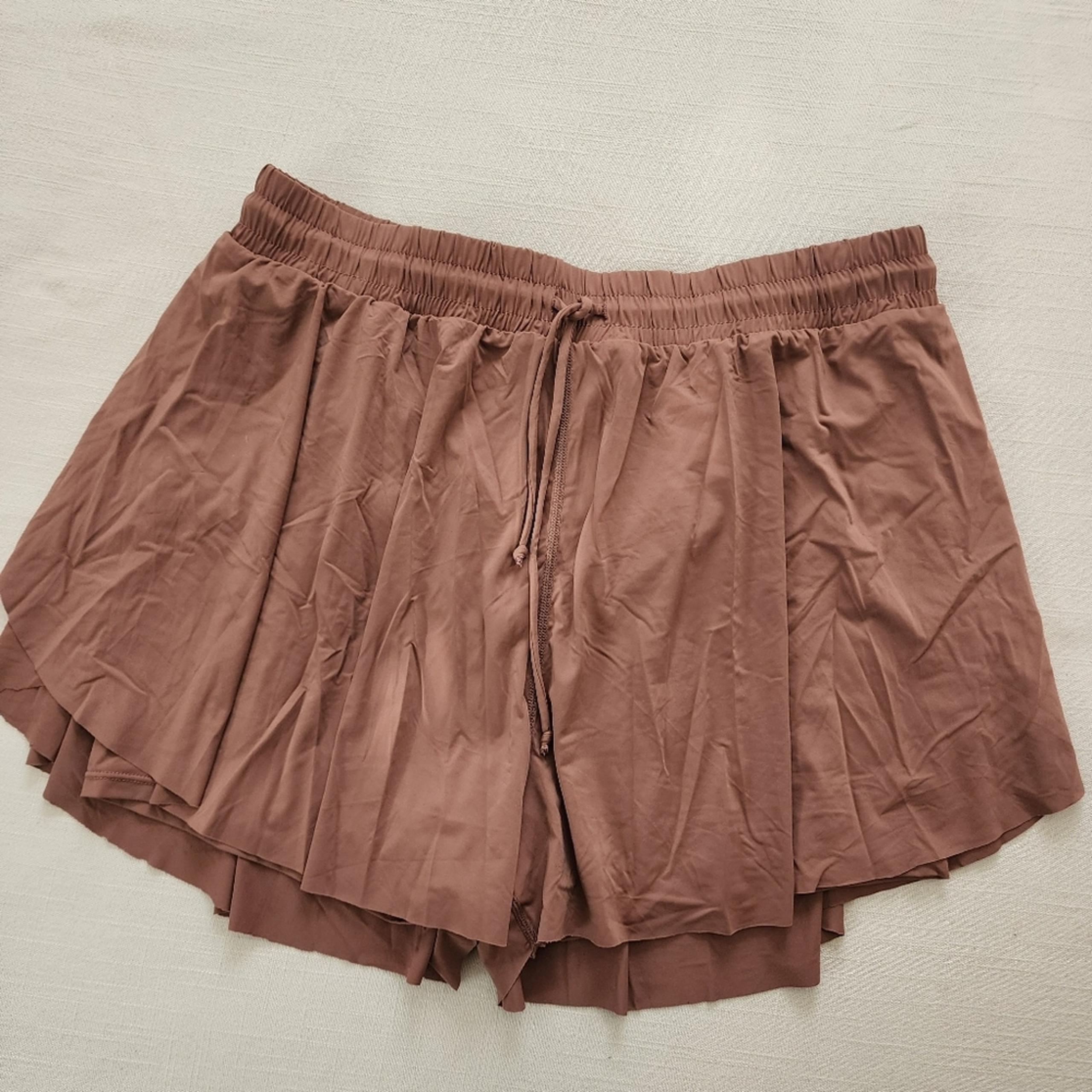 Pink Lily flowy brown shorts XL
