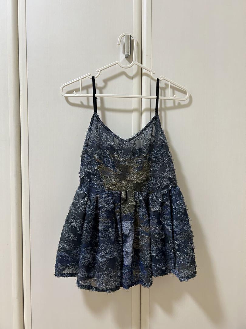 Ameri（アメリ）の「MEDI RACHEL FLUFFY ART CAMISOLE