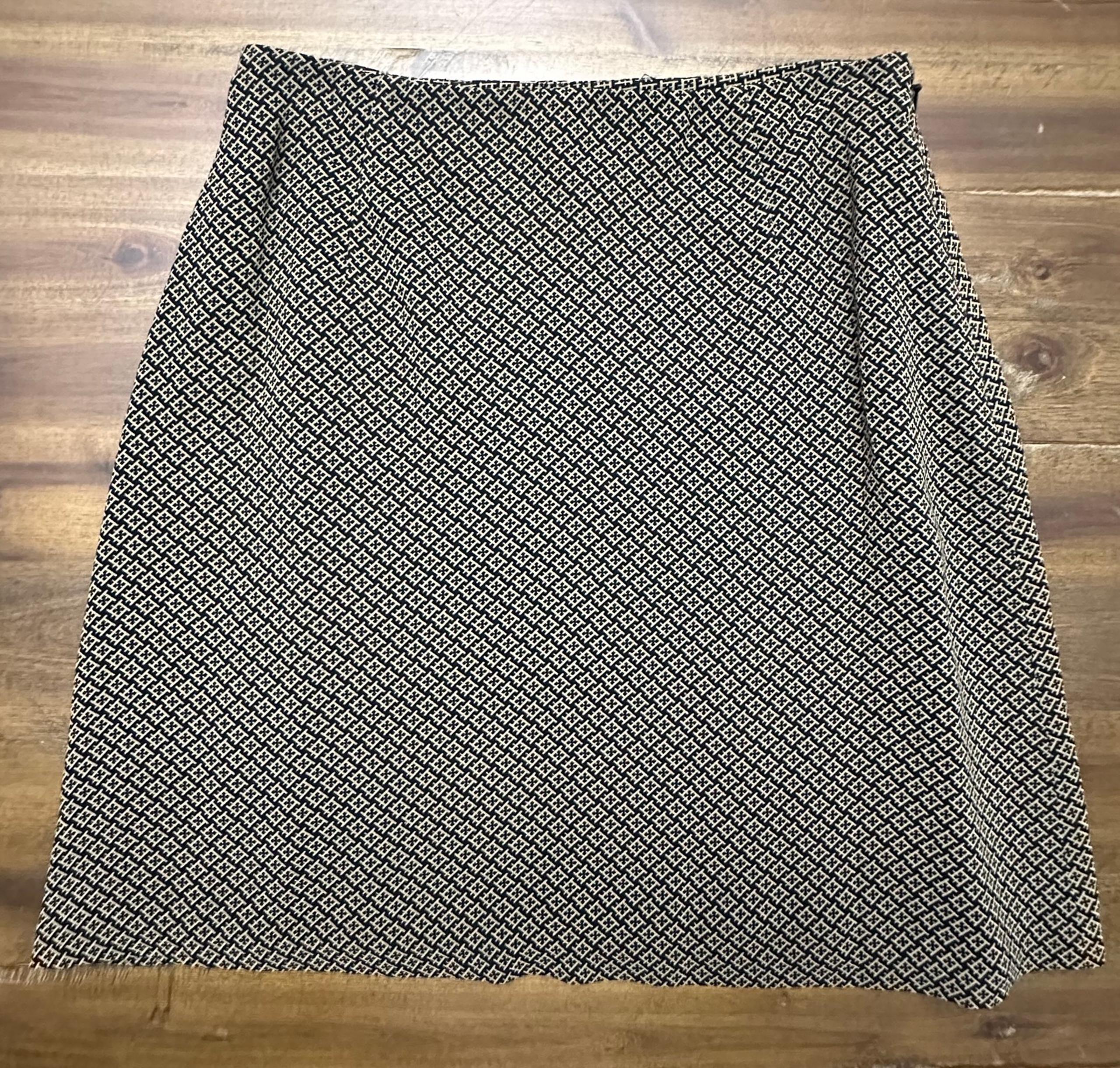 Banana Republic Black/Gold Skirt Sz 6