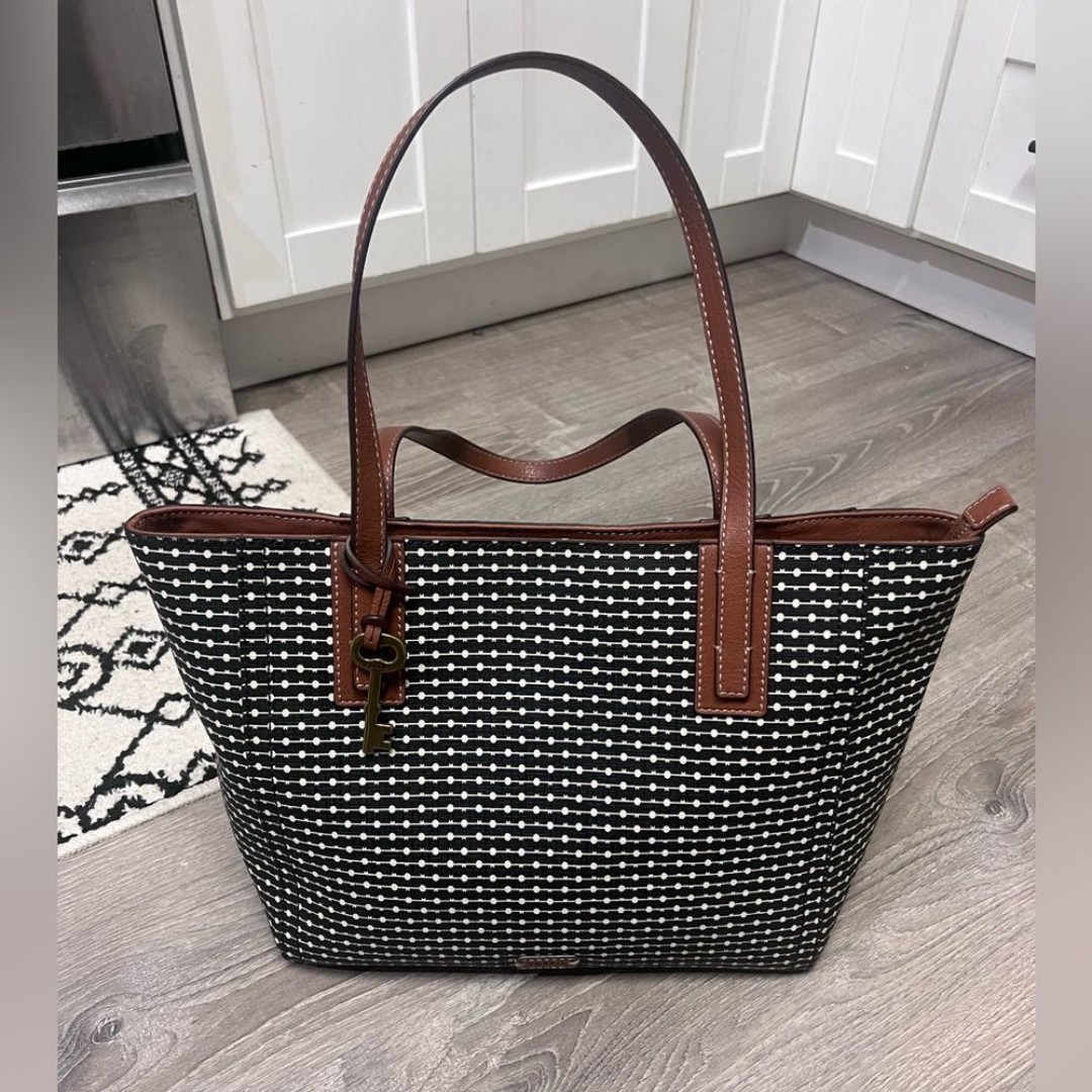 Fossil emma tote black sale