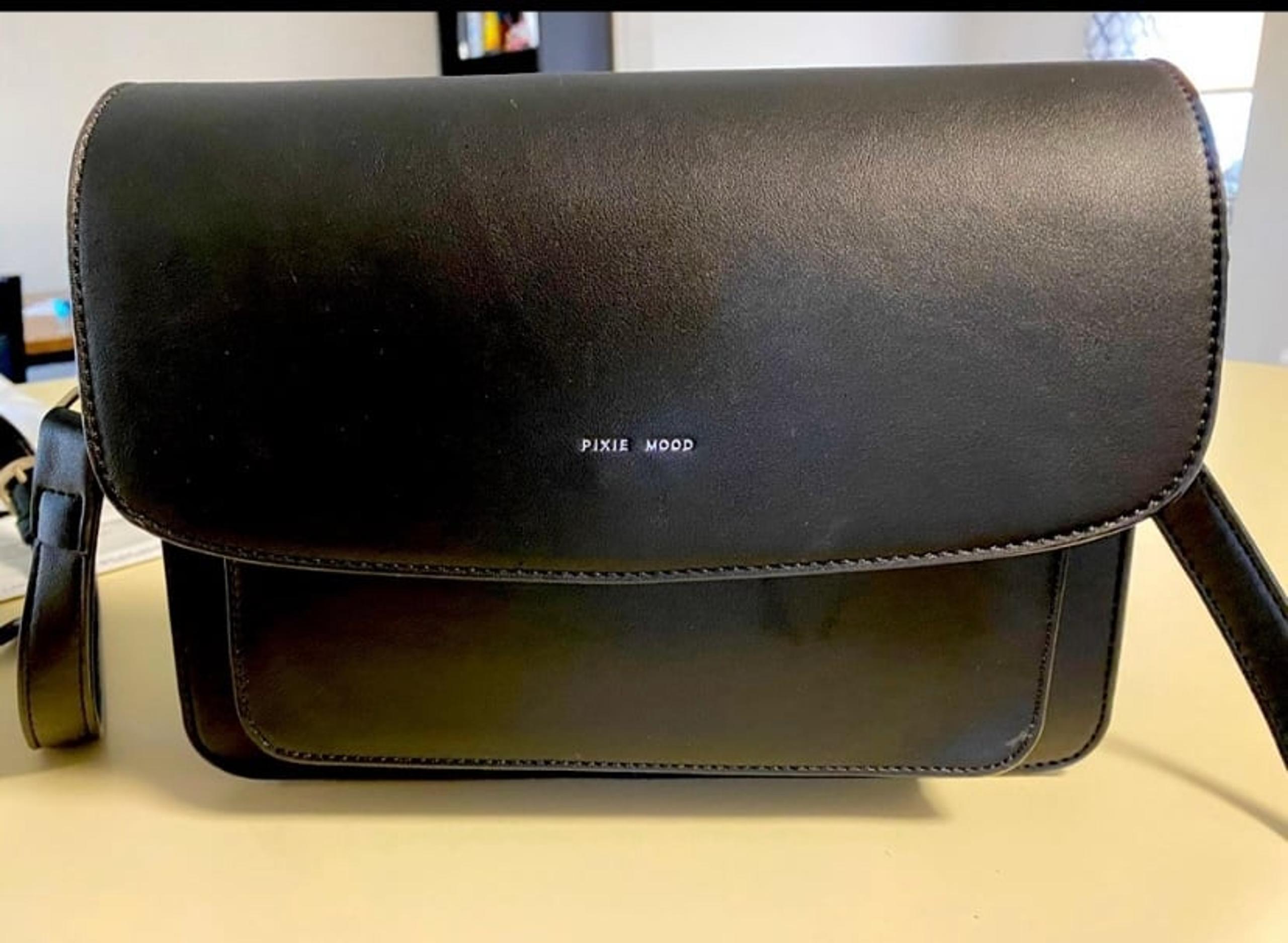 Pixie Mood Zoe crossbody bag purse black