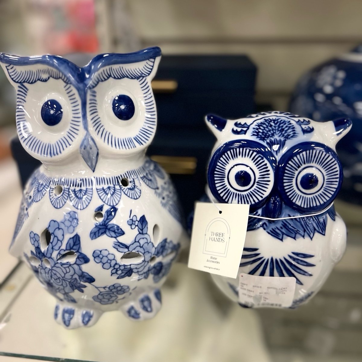 2 Three hands ceramic owls !