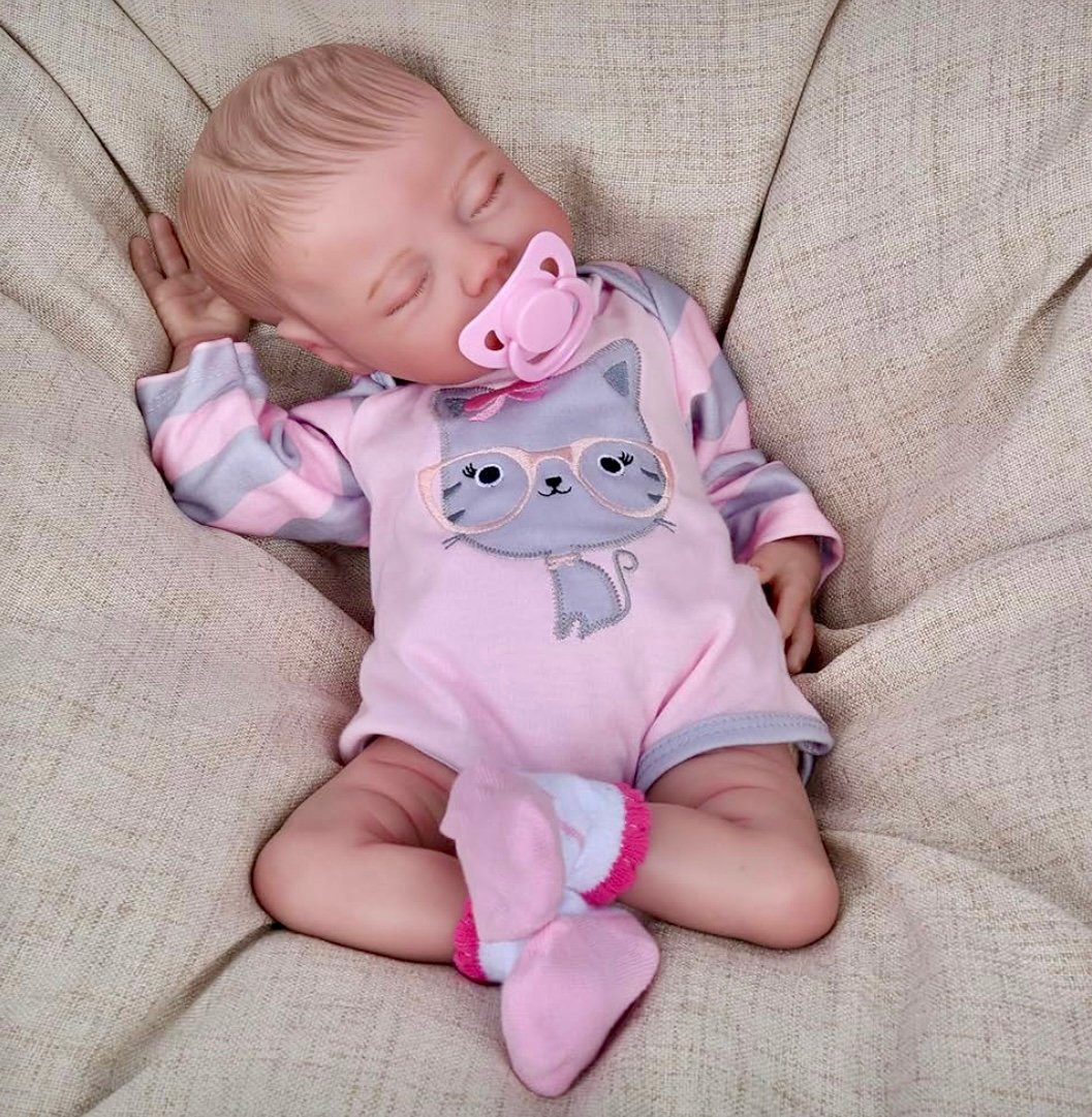 New! Reborn Baby Doll Newborn Infant Baby Girl Doll in Box with Accessories