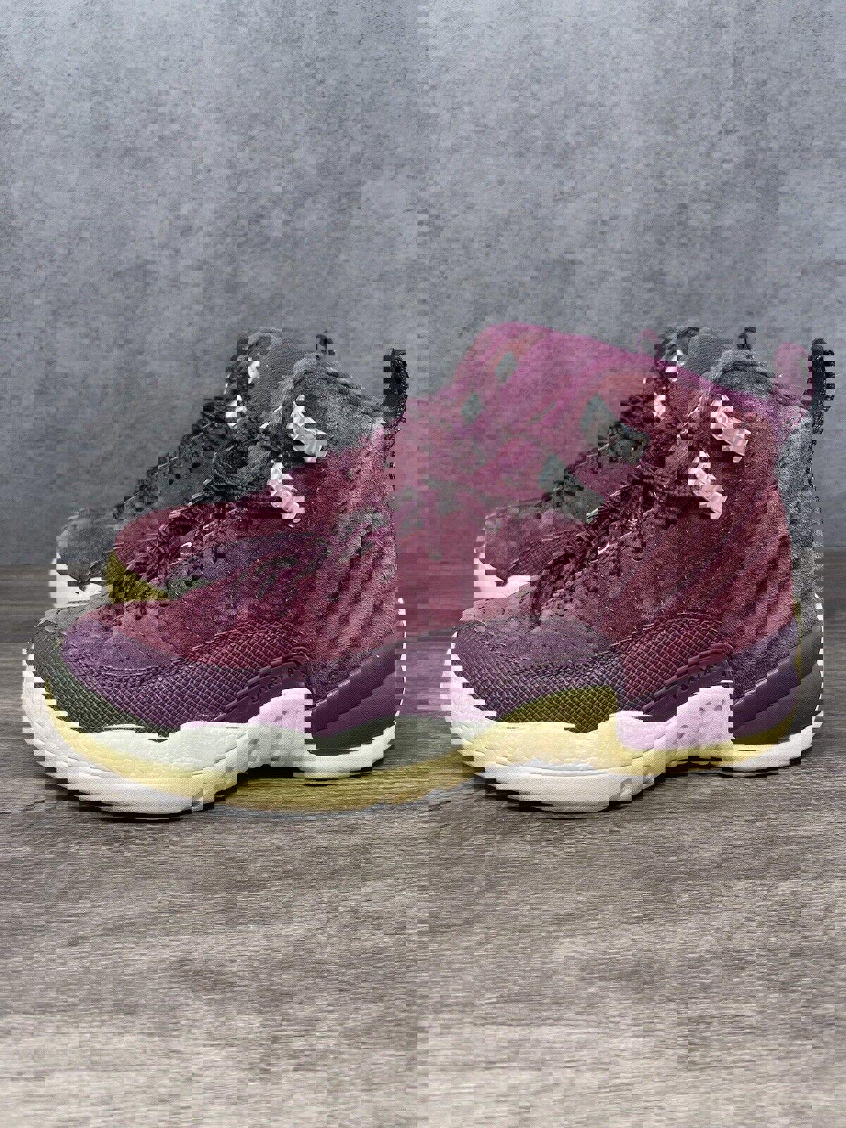 Air Jordan 12 Retro Size 5Y GS / 6.5 Wmns Bordeaux Red White Maroon Nike 153265