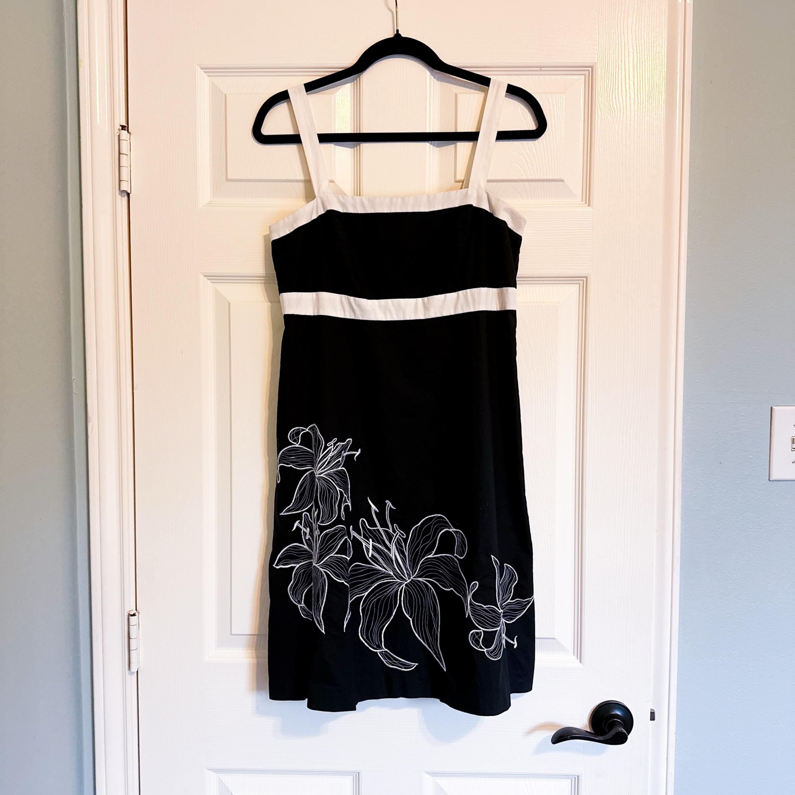 Vintage, y2k Ann Taylor Black and White Floral Embroidered Detail Dress