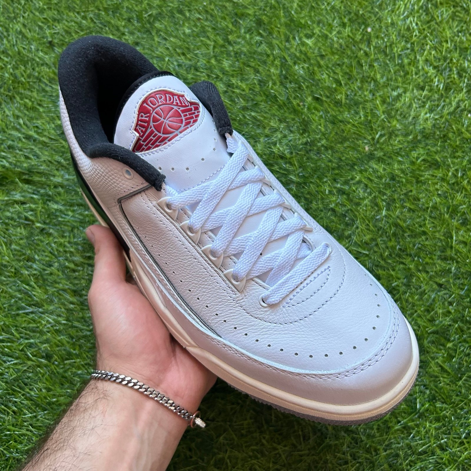 NEW Jordan 2/3 White Black Silver Men’s Size 11.5