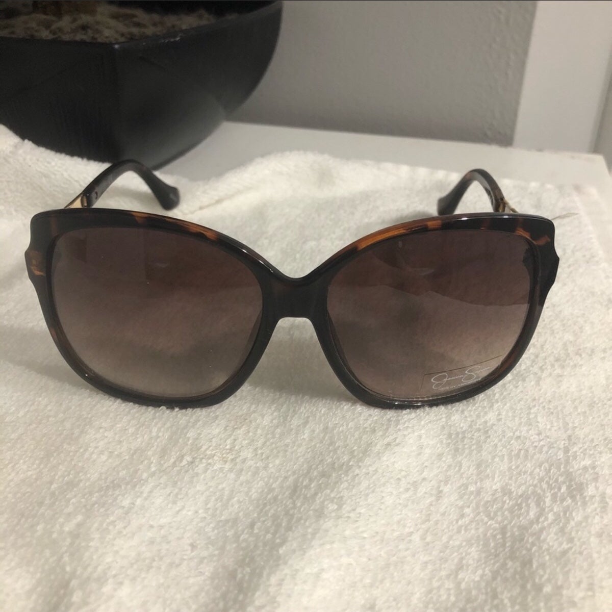 Jessica simpson brown / gold sunglasses for women