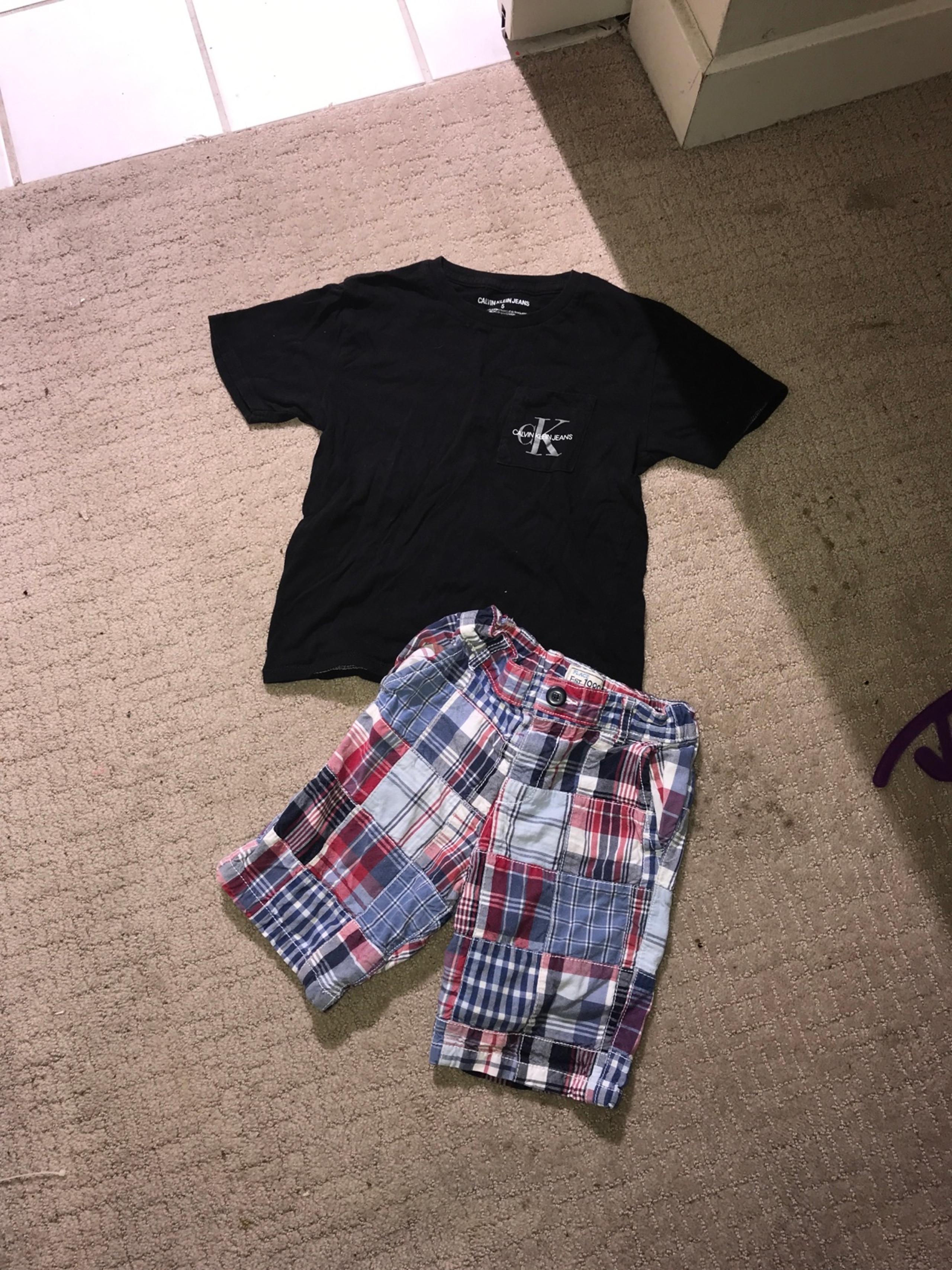 Retl$35 5T Calvin klein tee and short set