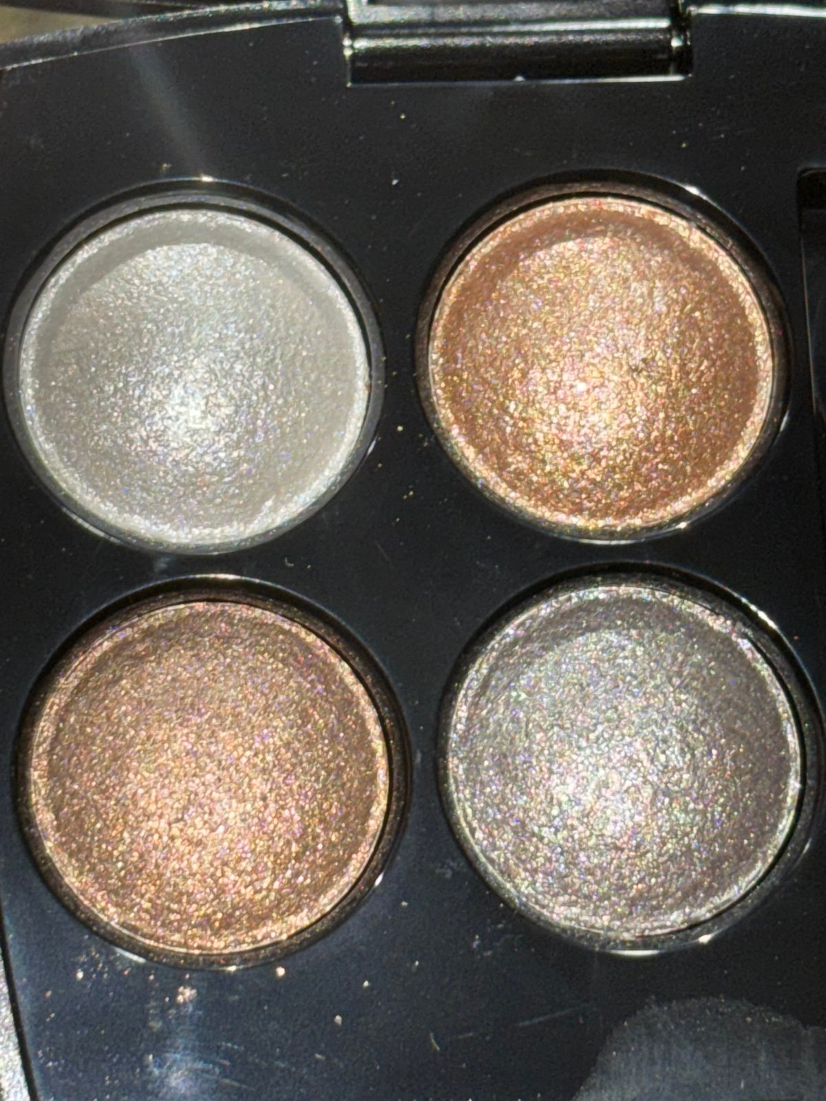 CHANEL LES 4 OMBRES OMBRÉ PAULIÈRES EFFETS MULTIPLES EYESHADOW QUAD 304