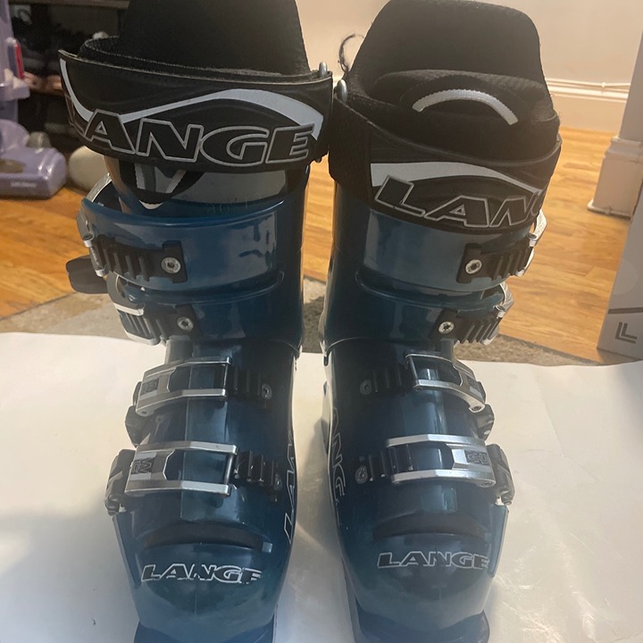 Lange Ski Boot size 3