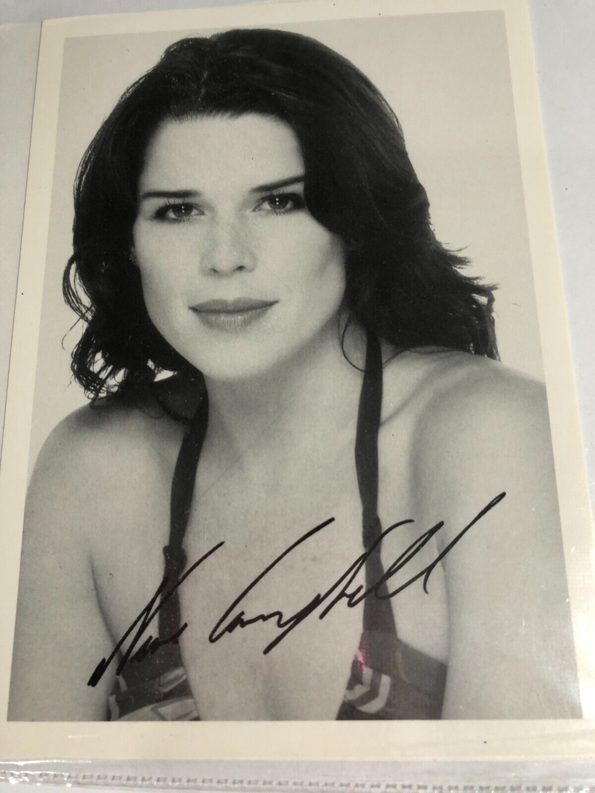 Neve Campbell - Signed Autograph Headshot Photo